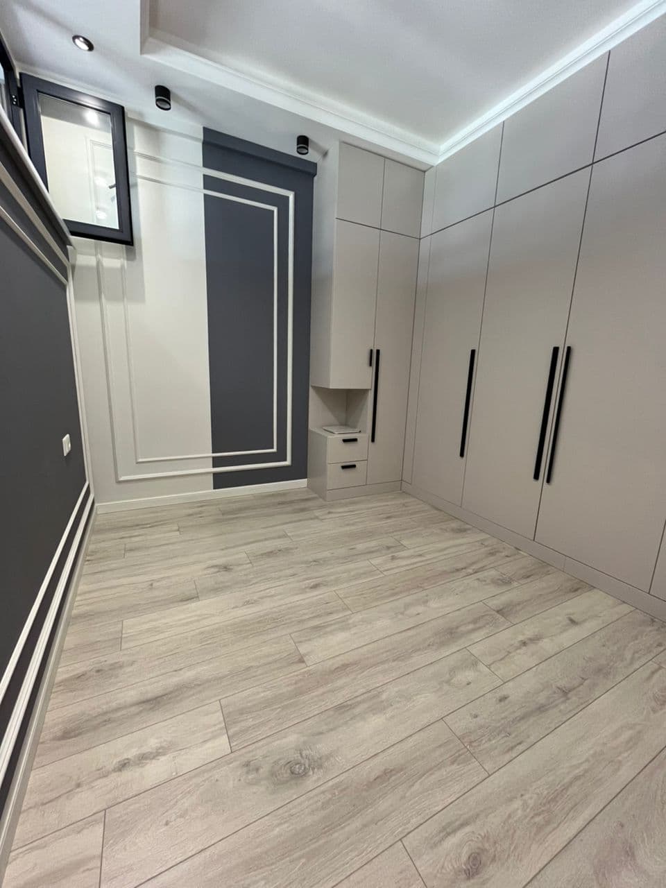 Элитка, 45 м2, этаж 12/14, ж/к ДеЛюкс (DELUXE), Сост: Евроремонт - фото 2