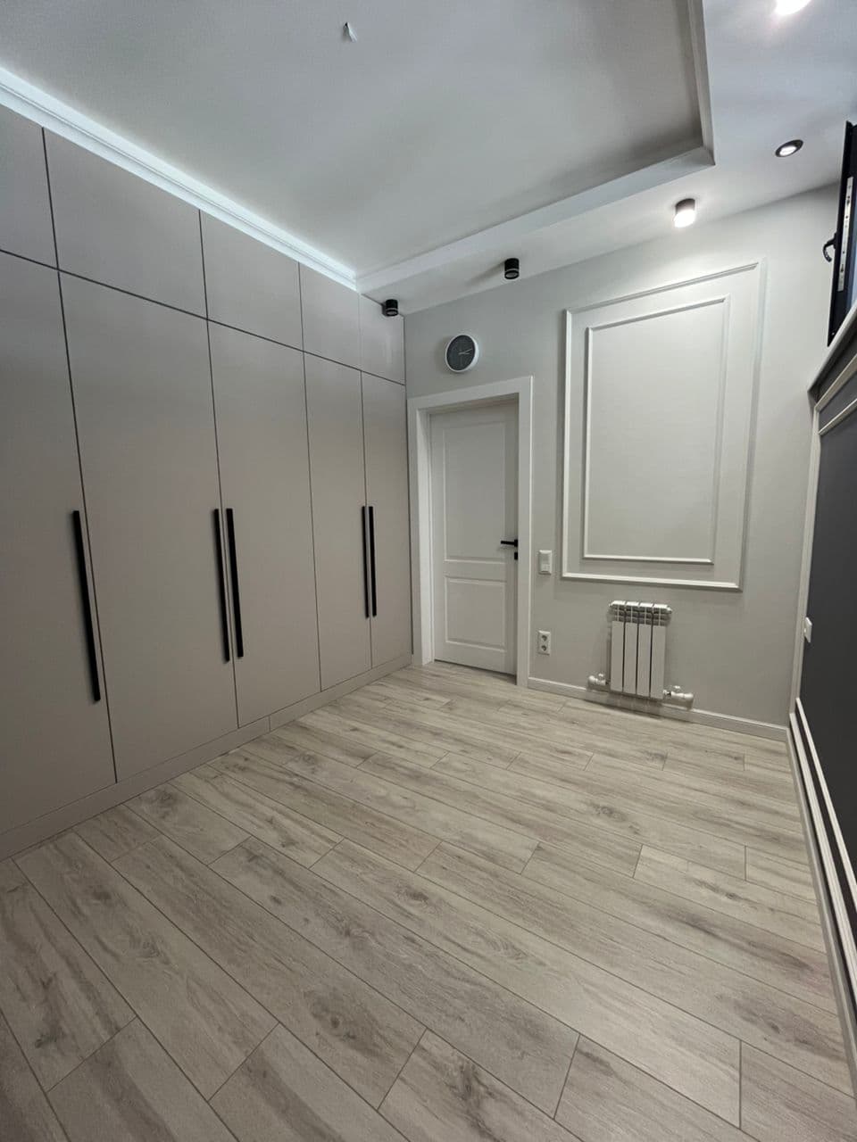 Элитка, 45 м2, этаж 12/14, ж/к ДеЛюкс (DELUXE), Сост: Евроремонт - фото 9
