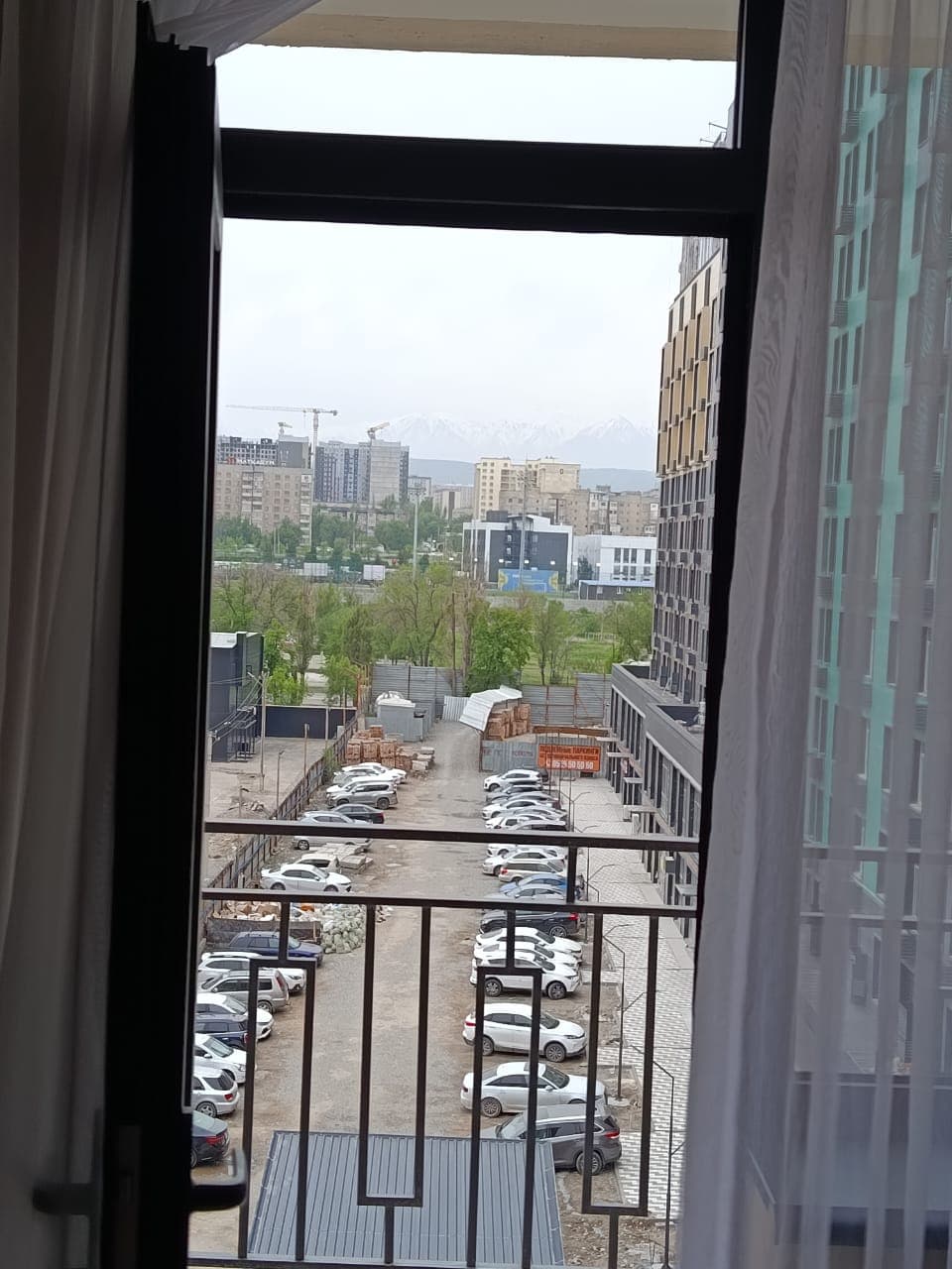 Продажа, Элитка, 1 ком, 42 м2, этаж 8/10, ж/к Ак Ниет (Ak Niet), Сост: Евроремонт - фото 3