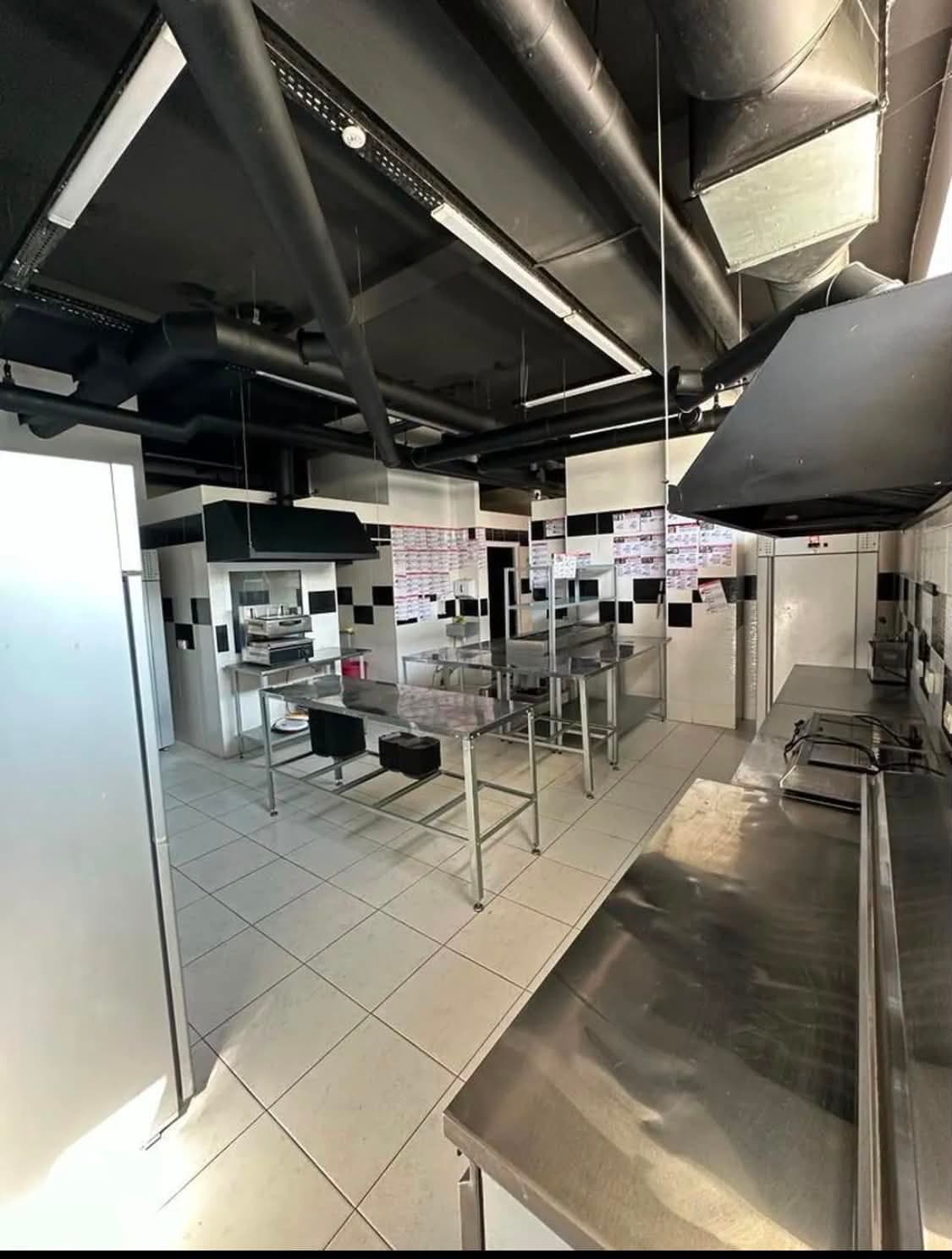 Офис, Коммерческая, 220 м2, этаж 1/10, Сост: Евроремонт - фото 11