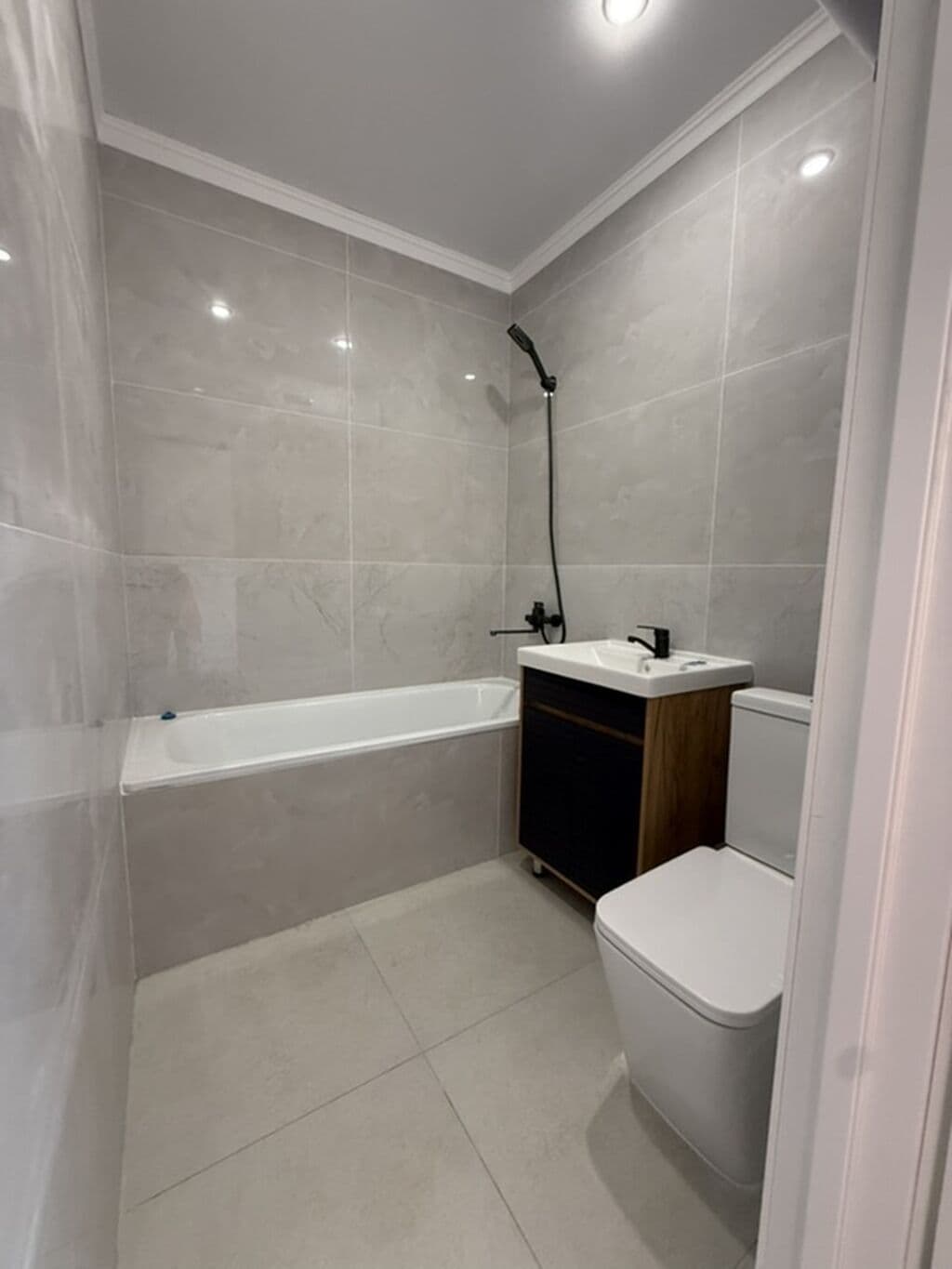 Элитка, 1 ком, 45 м2, этаж 6/9, ж/к ЖК Фламинго, Сост: Евроремонт - фото 2