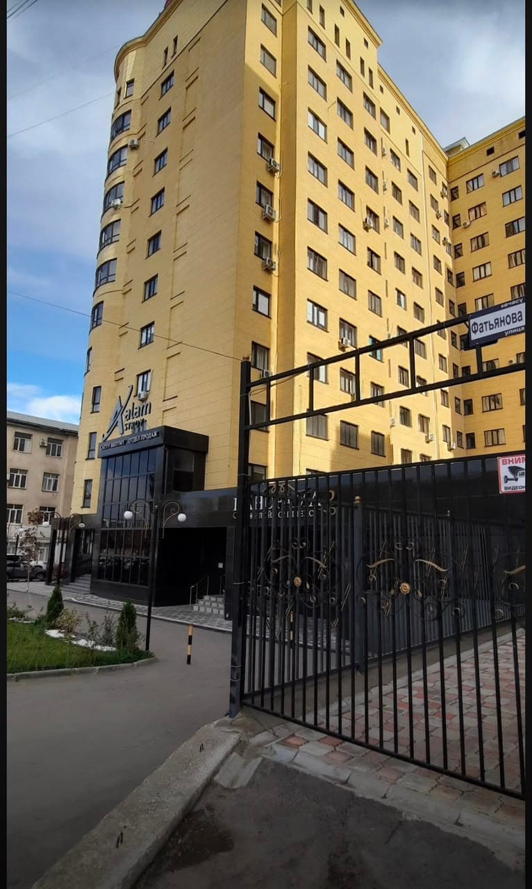 Элитка, 3 ком, 81 м2, этаж 10/12, ж/к Панорама (Горького/Фатьянова), Сост: Евроремонт - фото 3