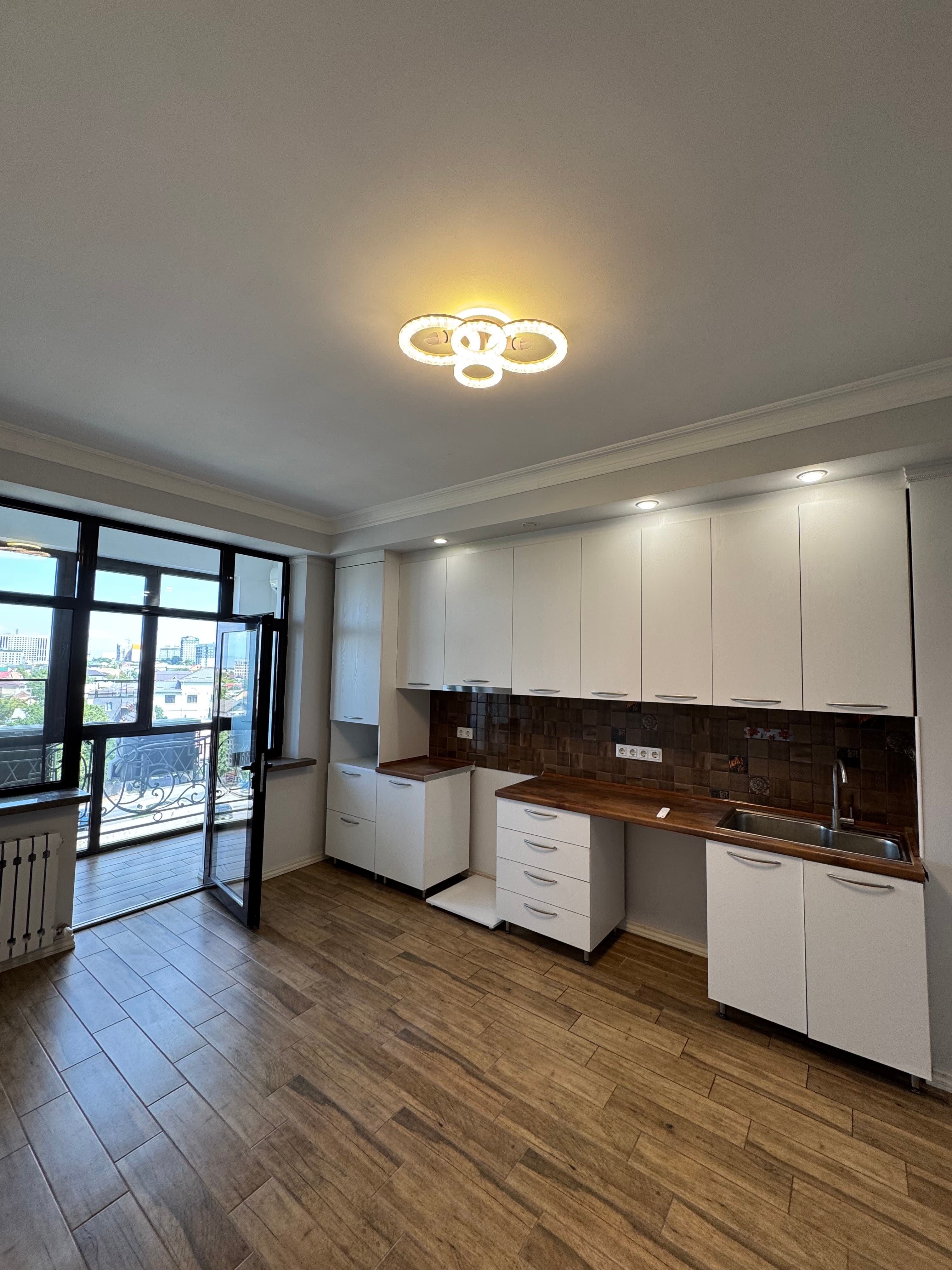Элитка, 116 м2, этаж 5/12, ж/к Мон Париж (Mon Paris), Сост: Евроремонт - фото 4