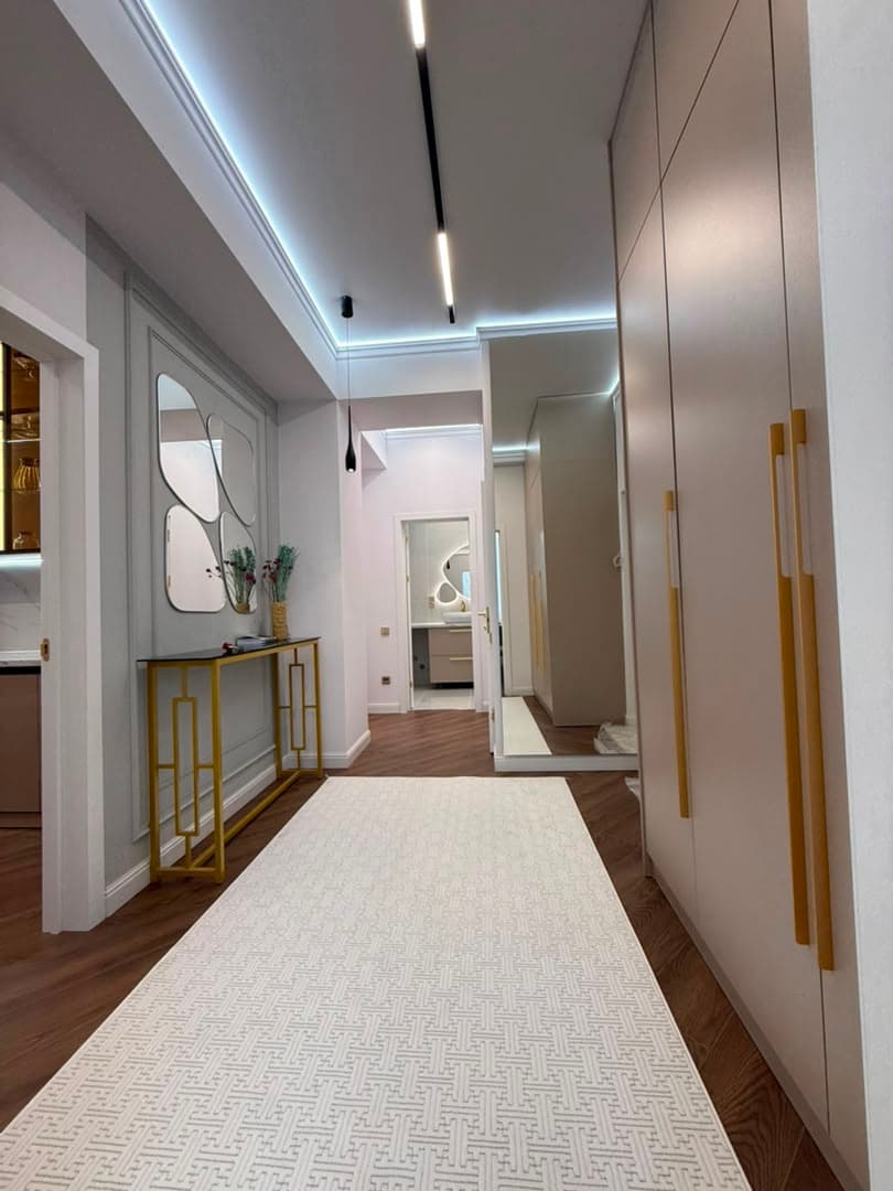 Элитка, 79 м2, этаж 9/13, ж/к Нью-Йорк сити (New York city), Сост: Евроремонт - фото 22
