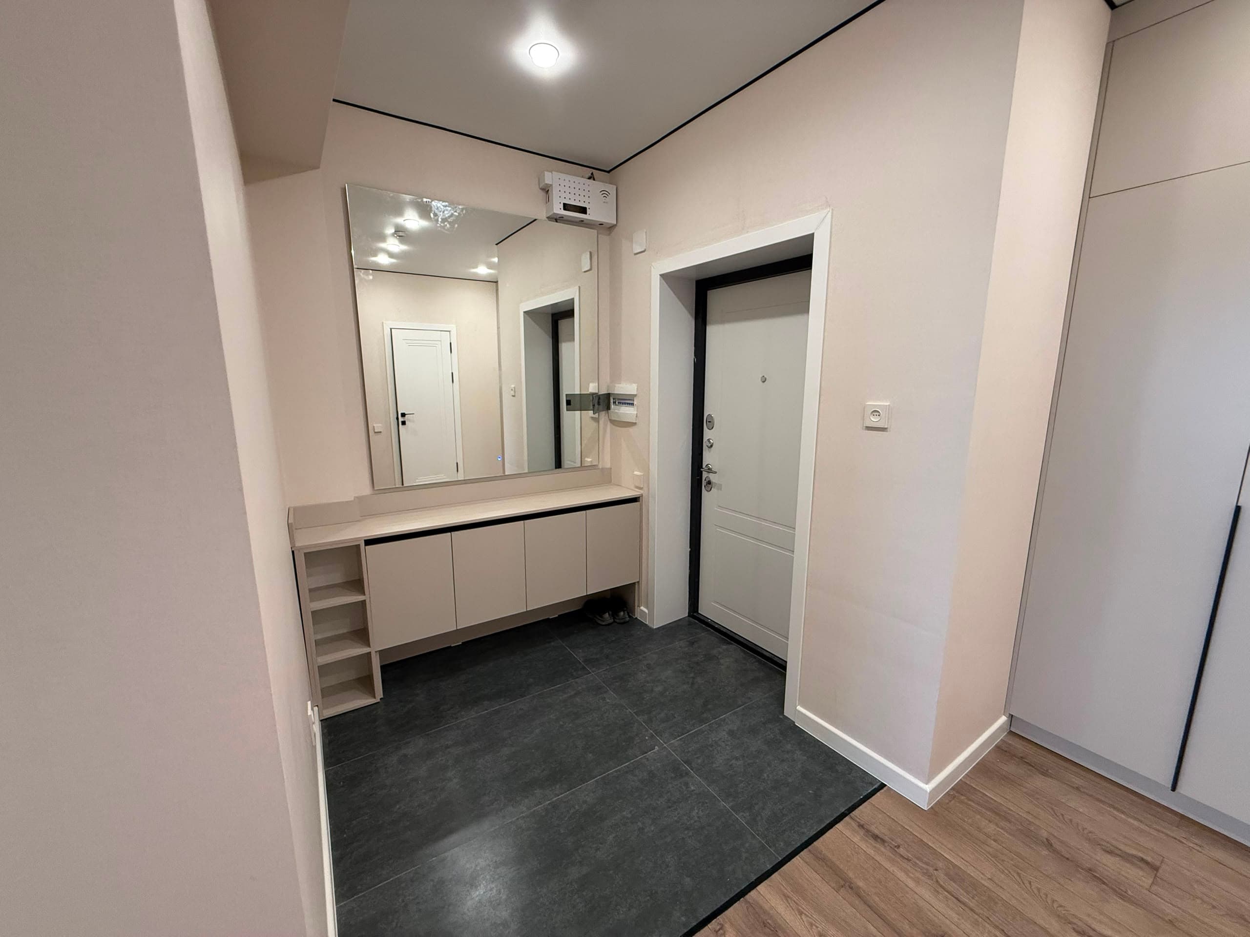 Элитка, 1 ком, 45 м2, этаж 7/14, ж/к ЖК Эмель, Сост: Евроремонт - фото 10