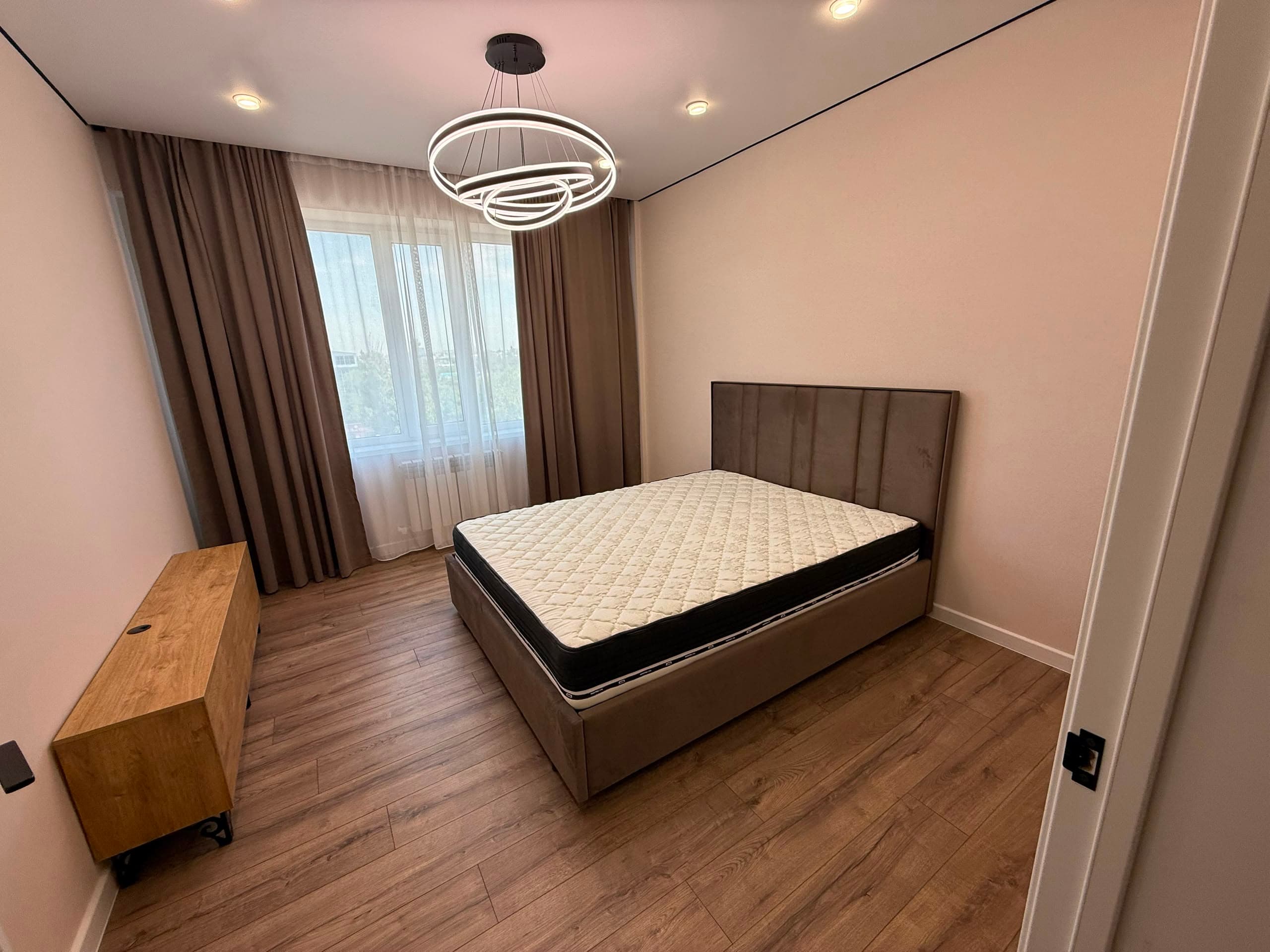 Элитка, 1 ком, 45 м2, этаж 7/14, ж/к ЖК Эмель, Сост: Евроремонт - фото 12