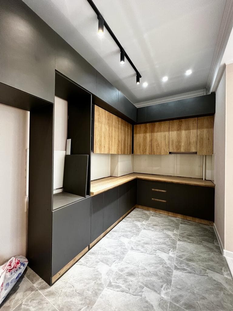 Элитка, 3 ком, 85 м2, этаж 13/16, ж/к Белгравия (Belgravia), Сост: Евроремонт - фото 1