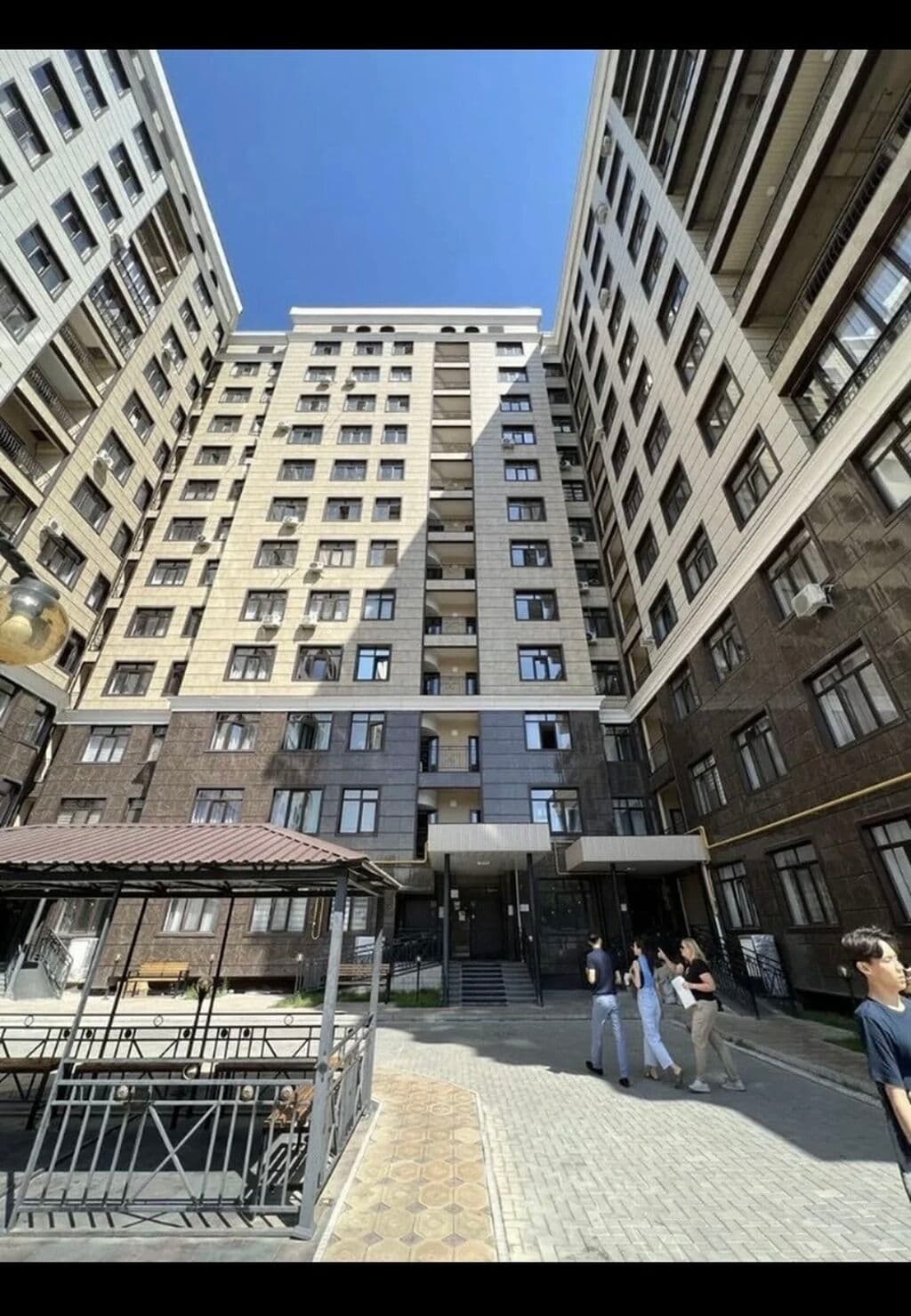Элитка, 49 м2, этаж 10/12, ж/к Грин Ленд (Green Land), Сост: Евроремонт - фото 1
