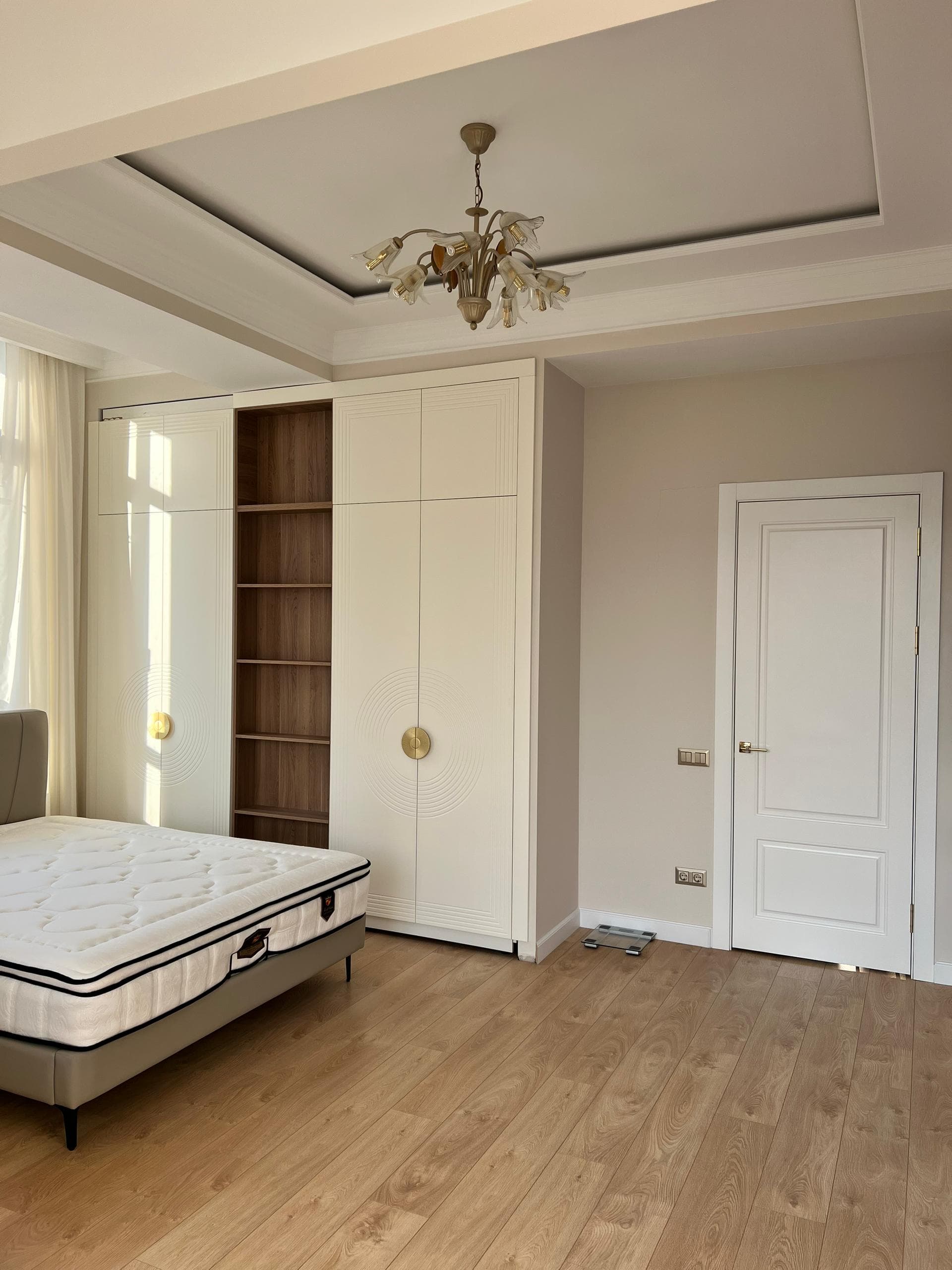 Элитка, 3 ком, 120 м2, этаж 7/15, ж/к Испанский дом, Сост: Евроремонт - фото 7