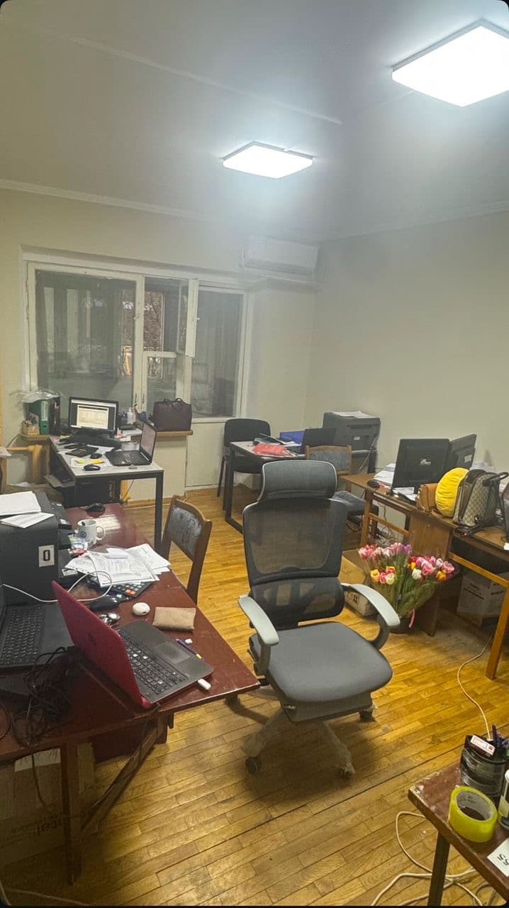Офис, Коммерческая, 40 м2, этаж 1/9, Сост: Евроремонт - фото 2