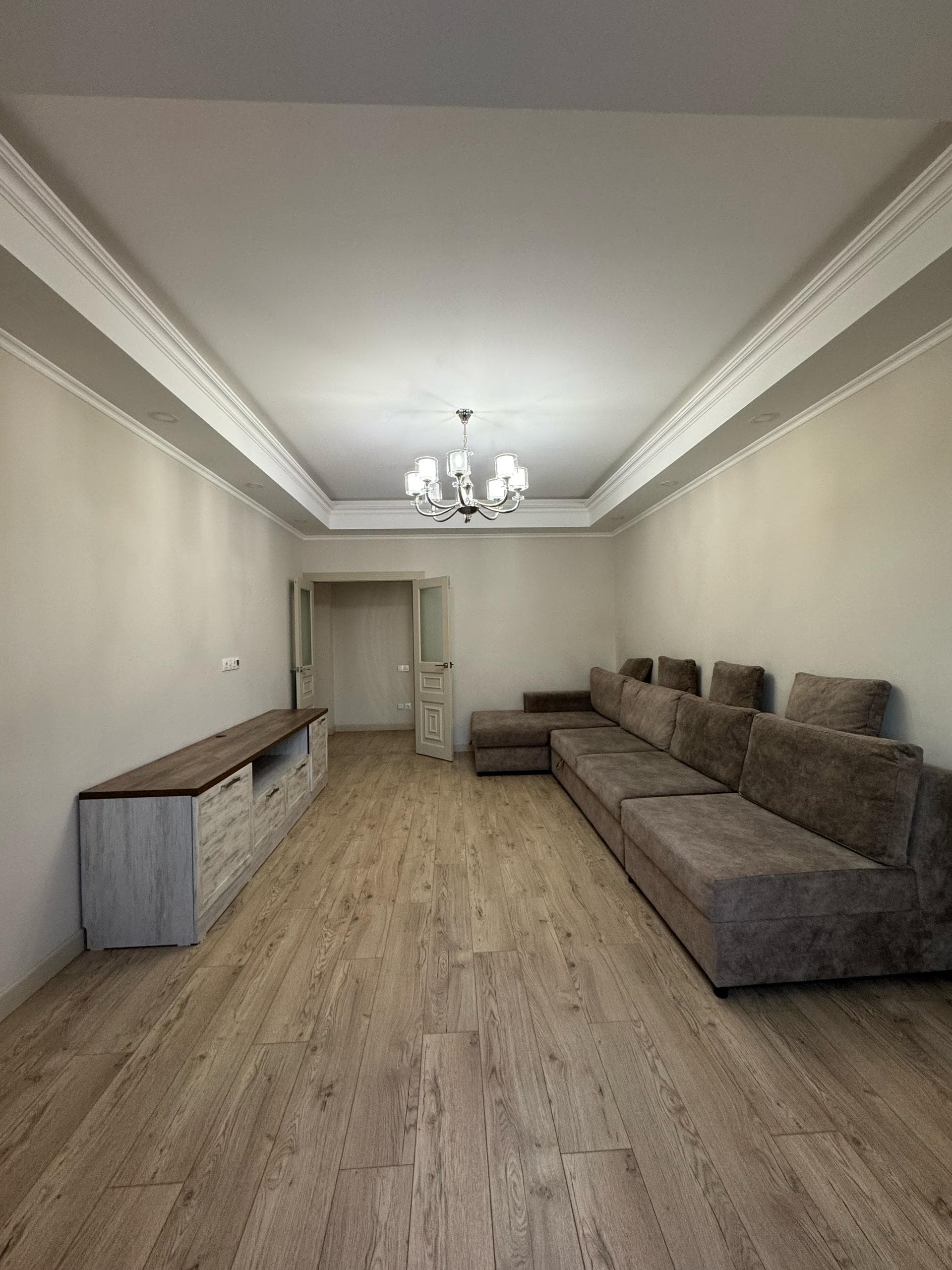 Элитка, 3 ком, 114.7 м2, этаж 6/13, ж/к Алымбек и Курманжан Датка, Сост: Евроремонт - фото 3