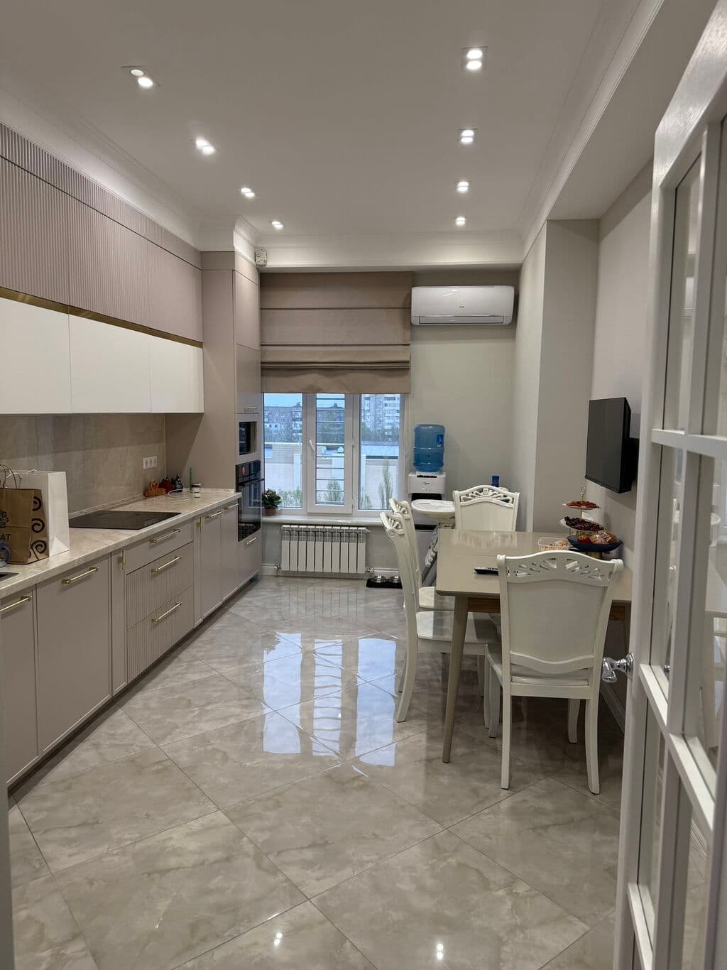 Элитка, 3 ком, 87 м2, этаж 9/9, ж/к Элит Хаус (Elite House), Сост: Евроремонт - фото 2
