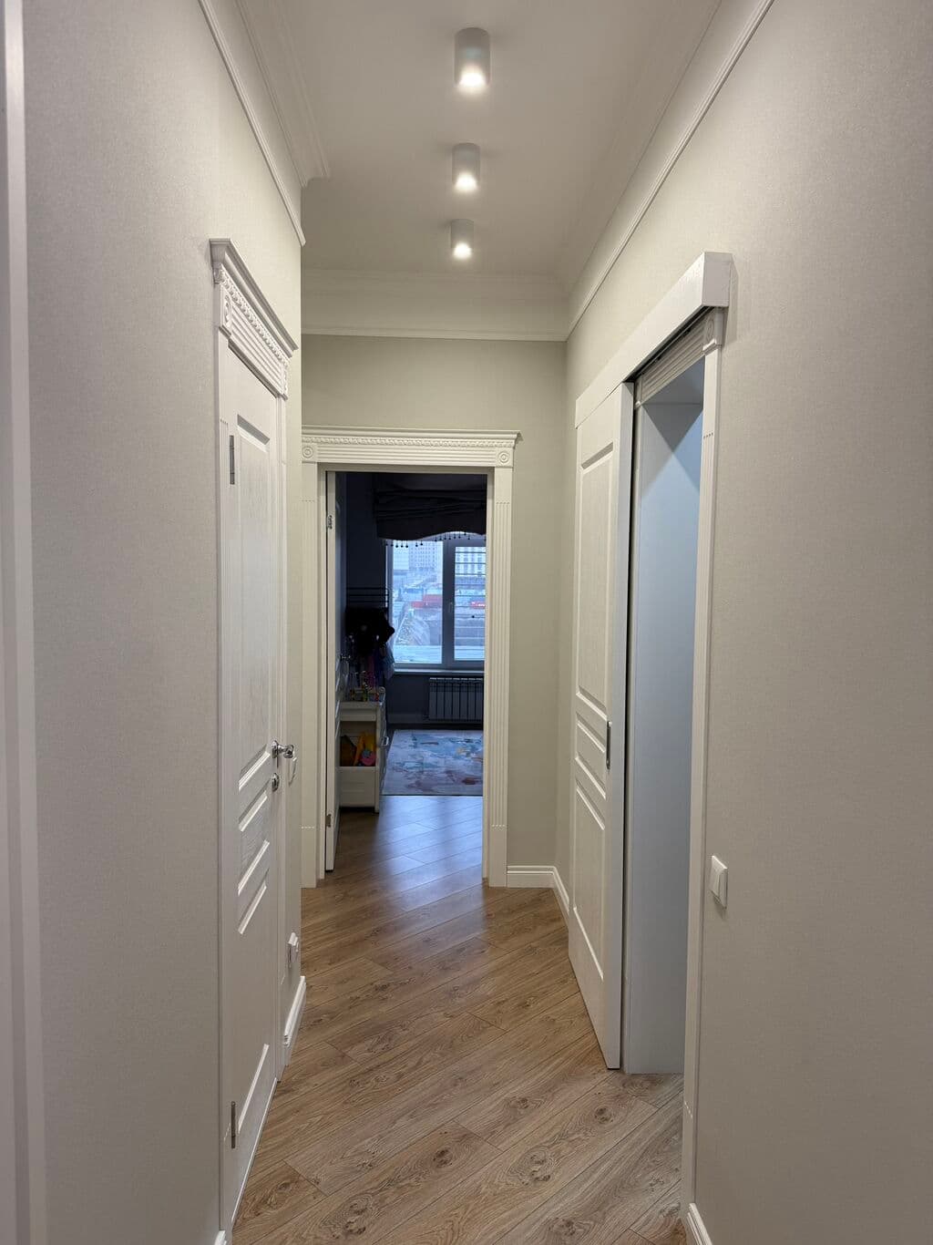 Элитка, 3 ком, 87 м2, этаж 9/9, ж/к Элит Хаус (Elite House), Сост: Евроремонт - фото 4