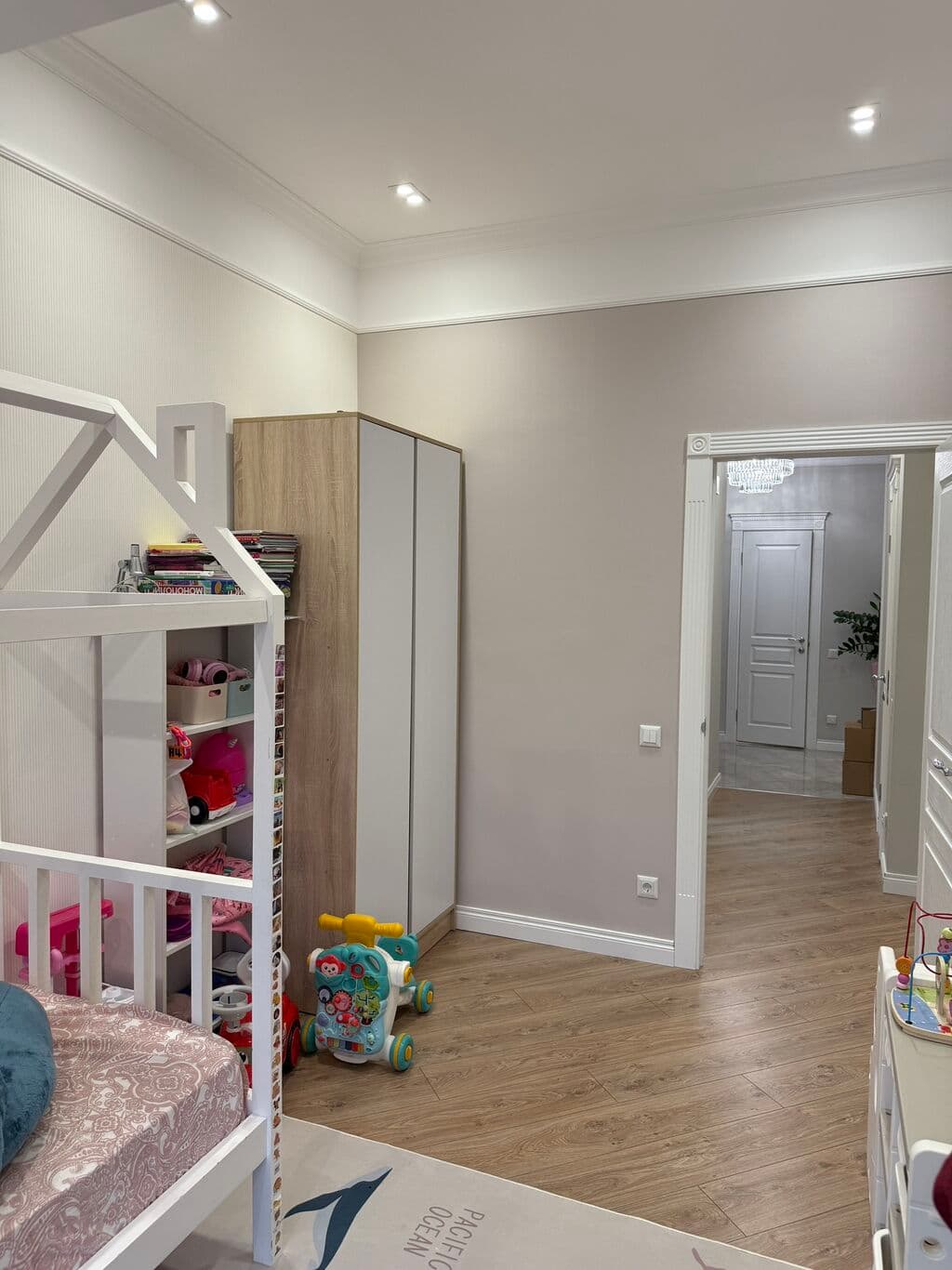 Элитка, 3 ком, 87 м2, этаж 9/9, ж/к Элит Хаус (Elite House), Сост: Евроремонт - фото 8