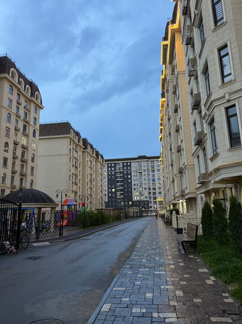 Элитка, 3 ком, 87 м2, этаж 9/9, ж/к Элит Хаус (Elite House), Сост: Евроремонт - фото 19