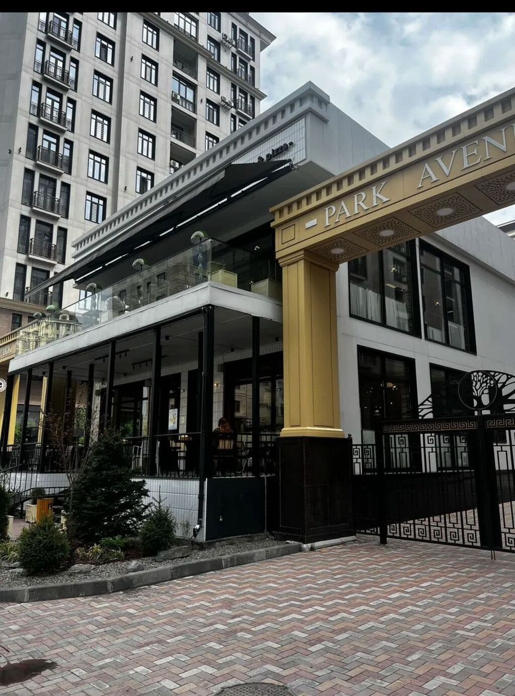 Элитка, 3 ком, 78 м2, этаж 11/11, ж/к Эмарк Групп/Бурана Гранд (Emark Group/Burana Grand), Сост: Евроремонт - фото 1