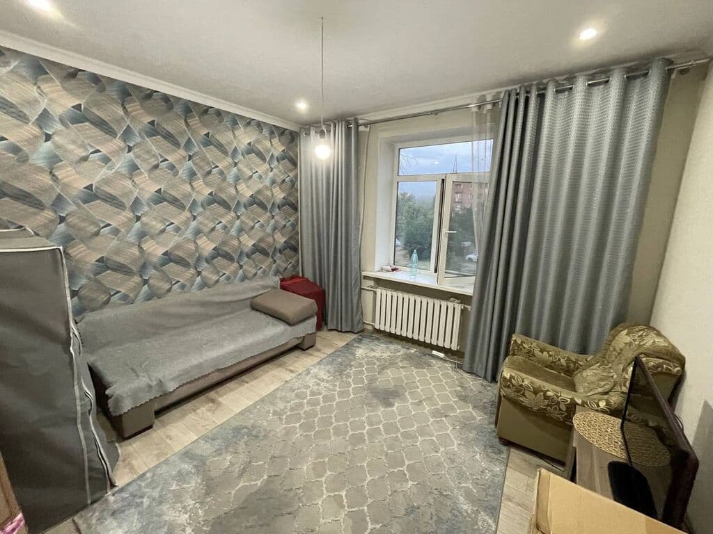2 ком, Сталинка, 50 м2, этаж 3/3, Сост: Евроремонт - фото 2