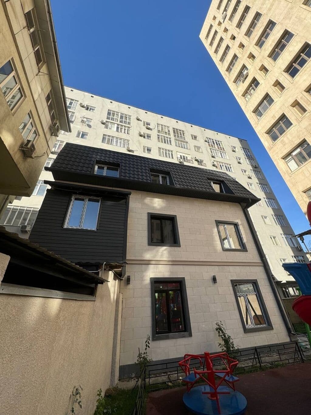 Офис, Коммерческая, 200 м2, этаж 1/3, Сост: Евроремонт - фото 12