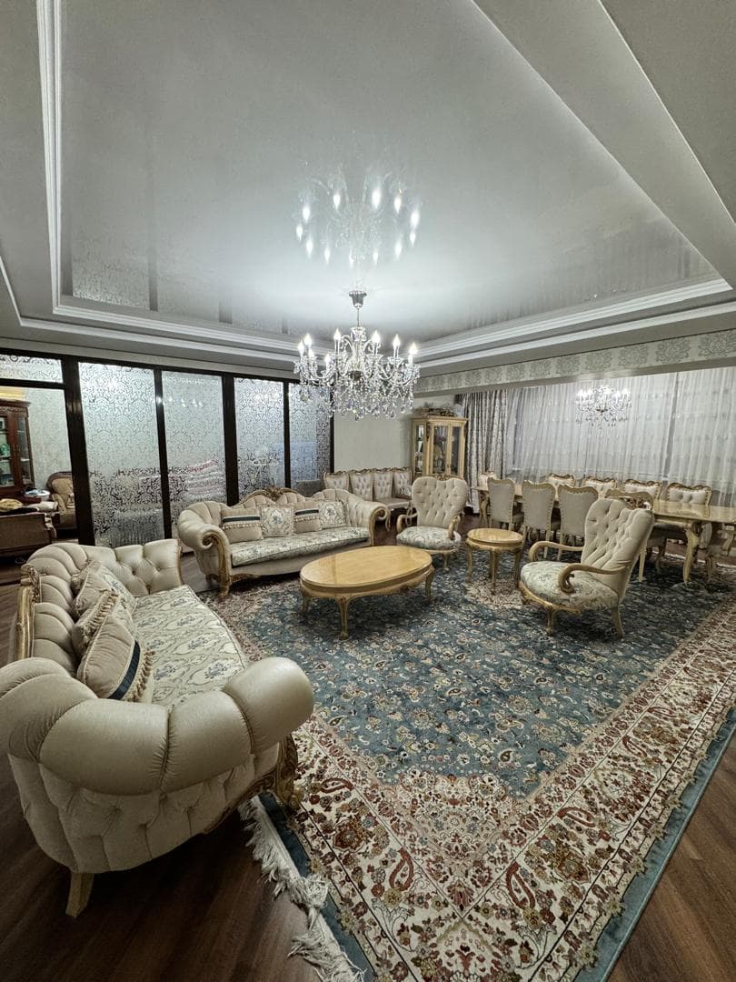 Элитка, 5 ком, 250 м2, этаж 3/9, ж/к ЖК Центральный, Сост: Евроремонт - фото 1