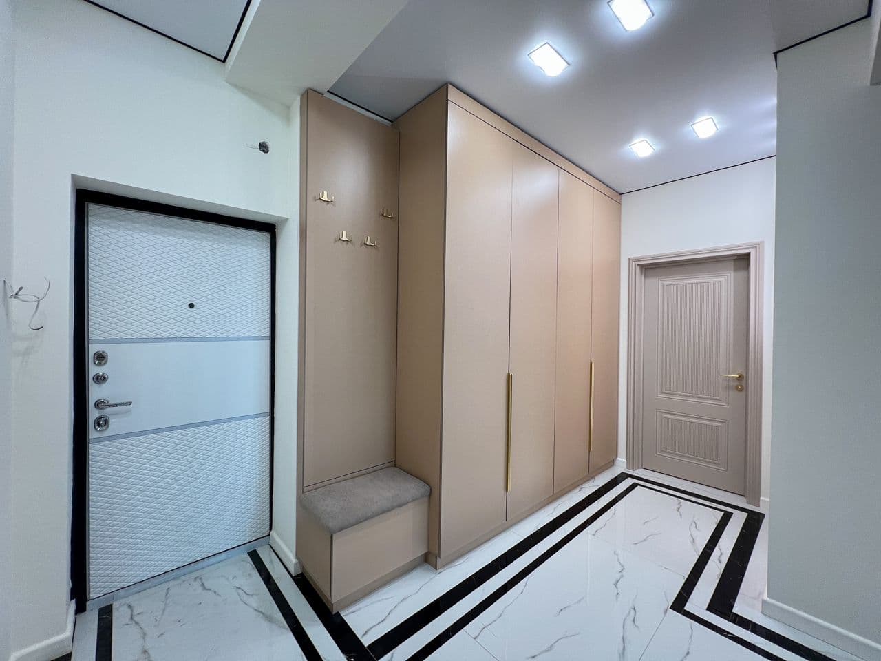 Элитка, 3 ком, 110 м2, этаж 9/10, ж/к Нью-Йорк сити (New York city), Сост: Евроремонт - фото 3