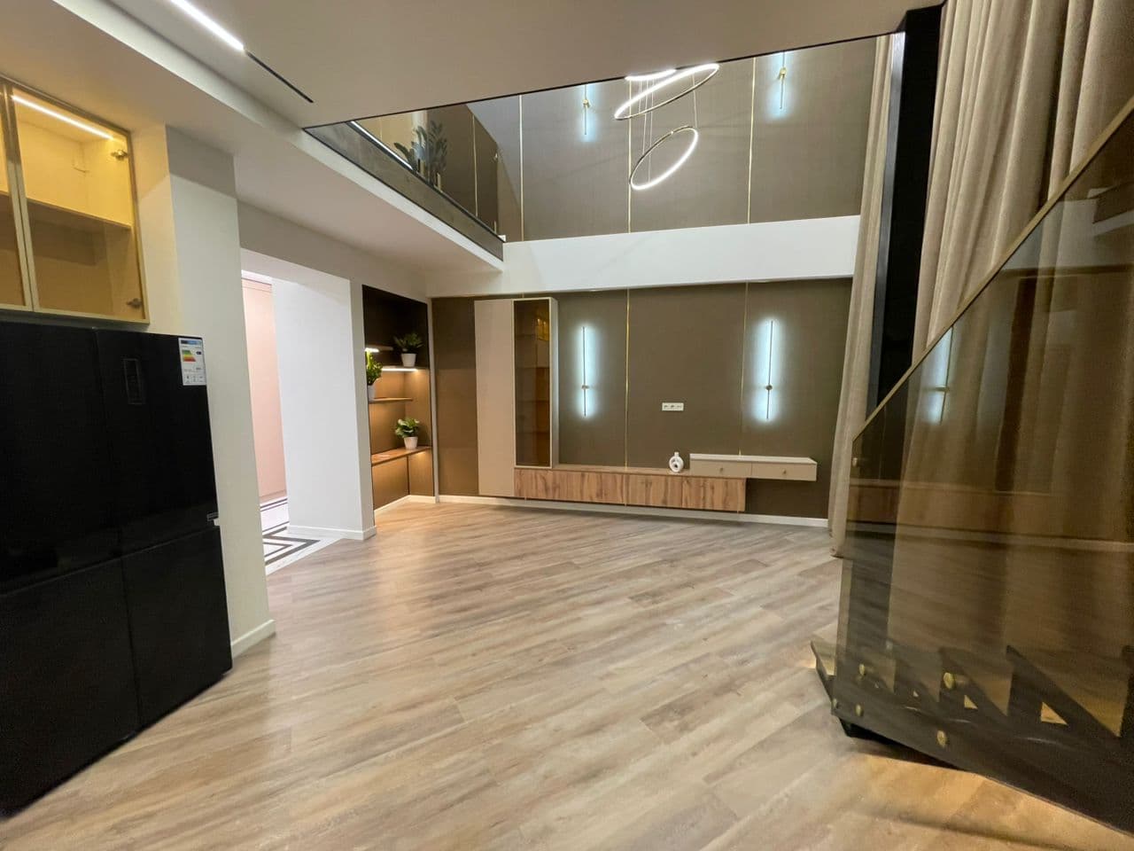 Элитка, 3 ком, 110 м2, этаж 9/10, ж/к Нью-Йорк сити (New York city), Сост: Евроремонт - фото 10