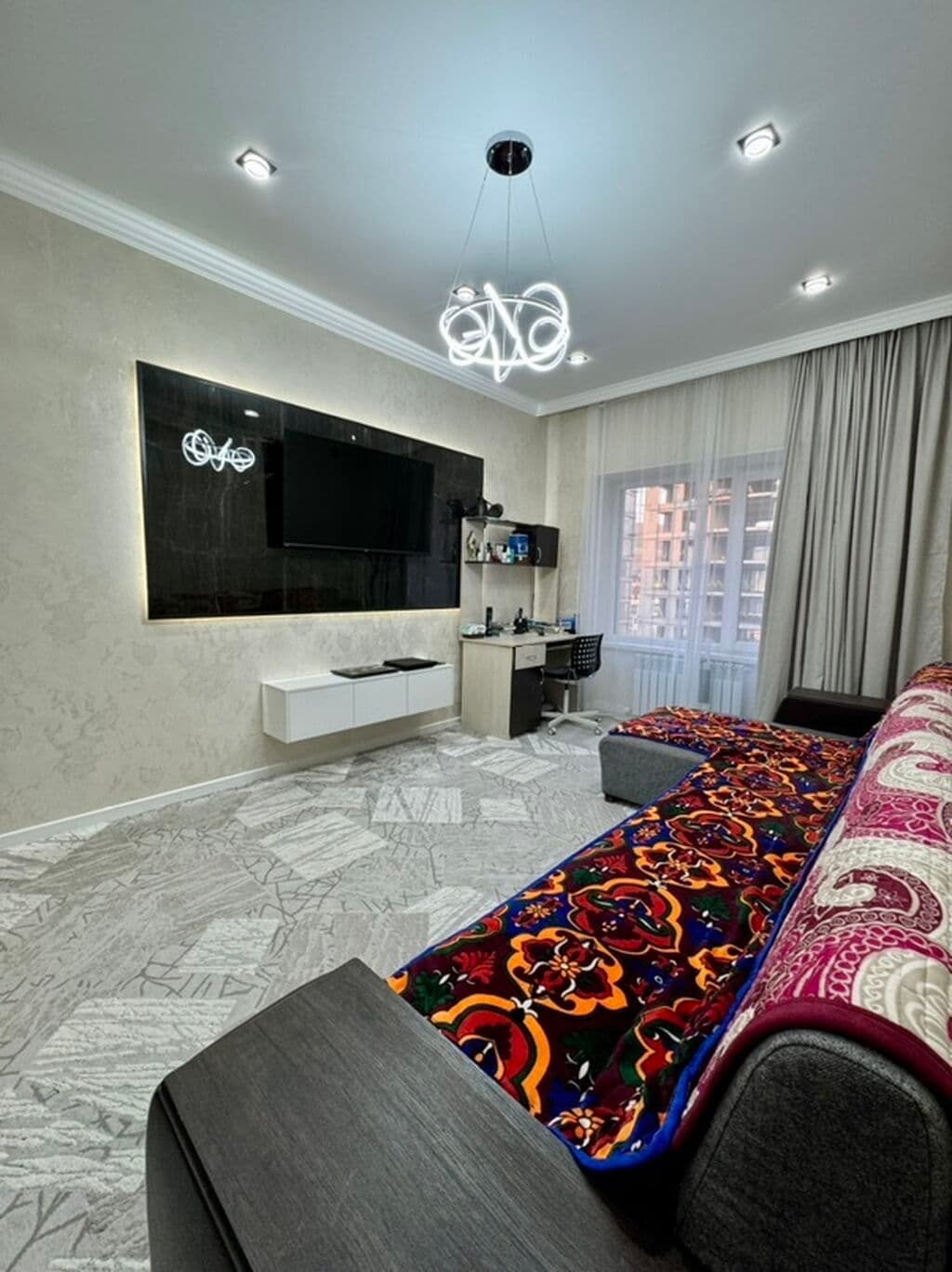 Элитка, 2 ком, 72 м2, этаж 8/10, ж/к ЖК Discovery, Сост: Евроремонт - фото 1
