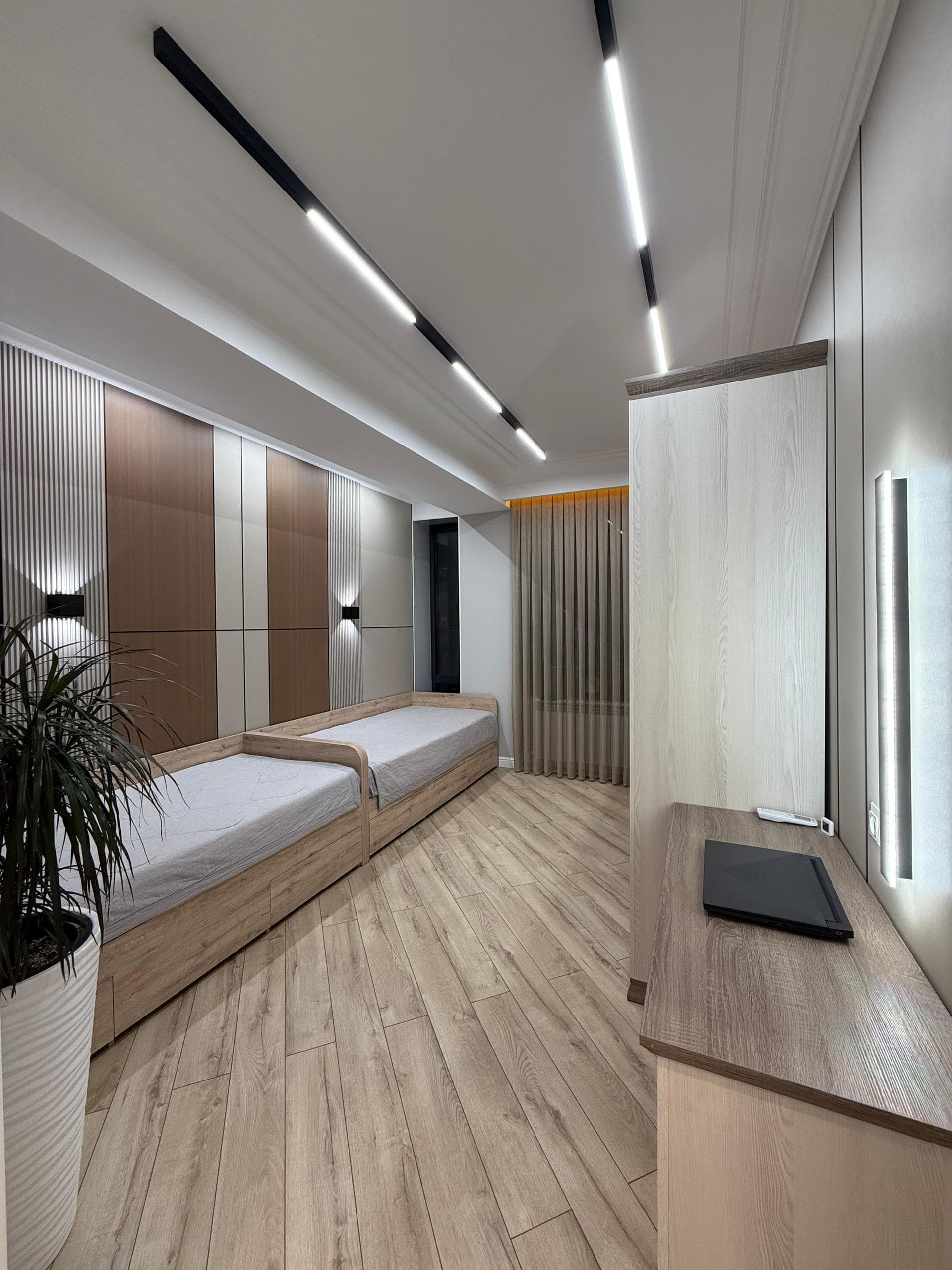 Элитка, 3 ком, 100 м2, этаж 7/10, ж/к Джал, Сост: Евроремонт - фото 2