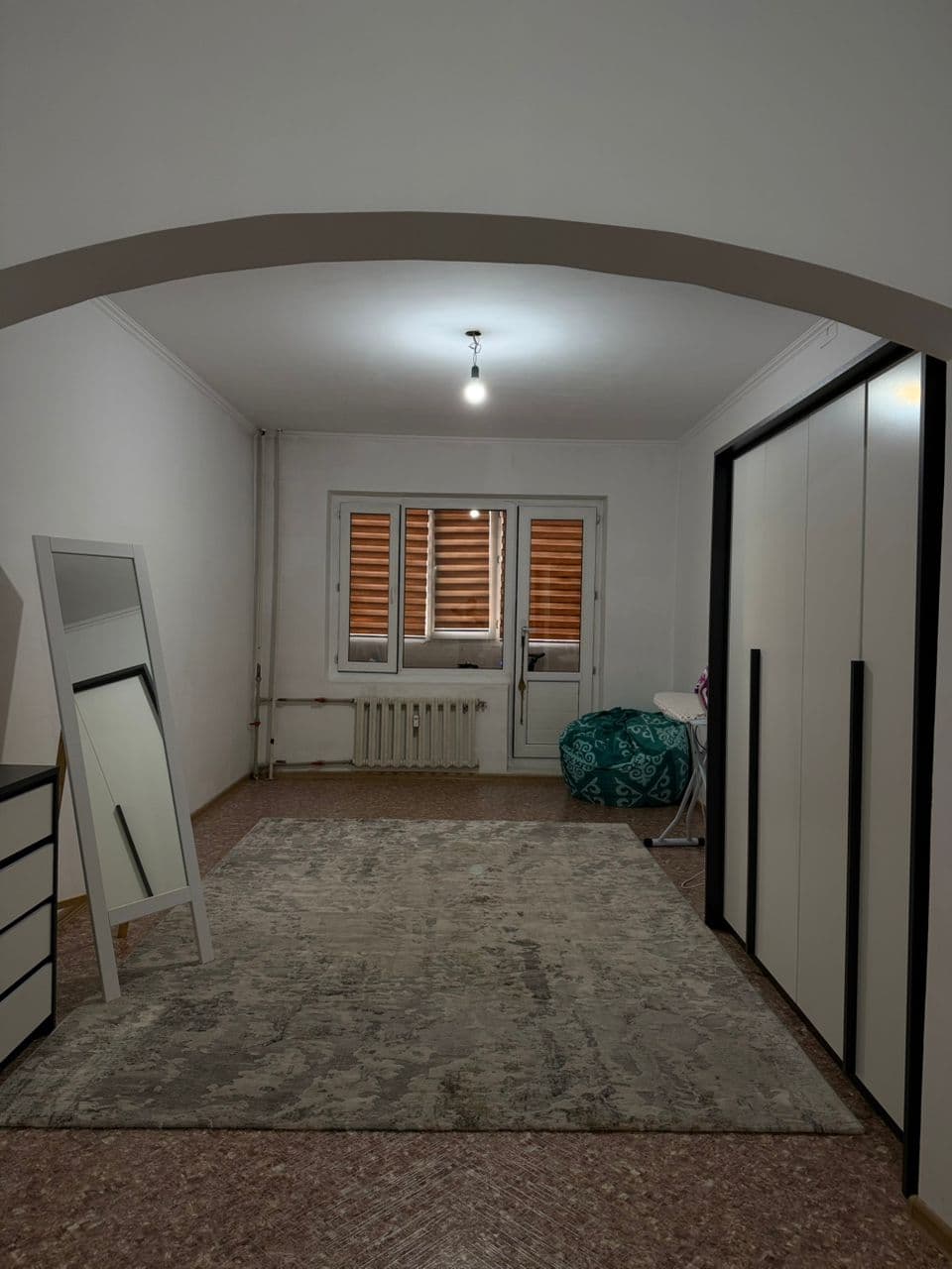 2 ком, 106 улучшенная, 75 м2, этаж 1/9, Сост: Среднее - фото 15