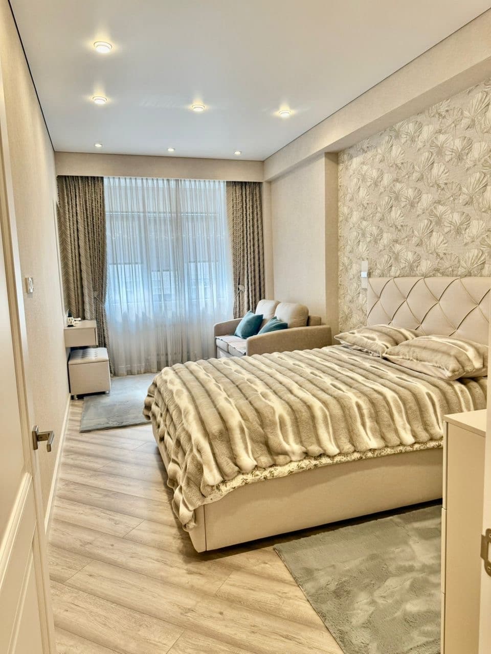 Элитка, 2 ком, 86 м2, этаж 8/10, ж/к Мега Сити (Mega City) - фото 5