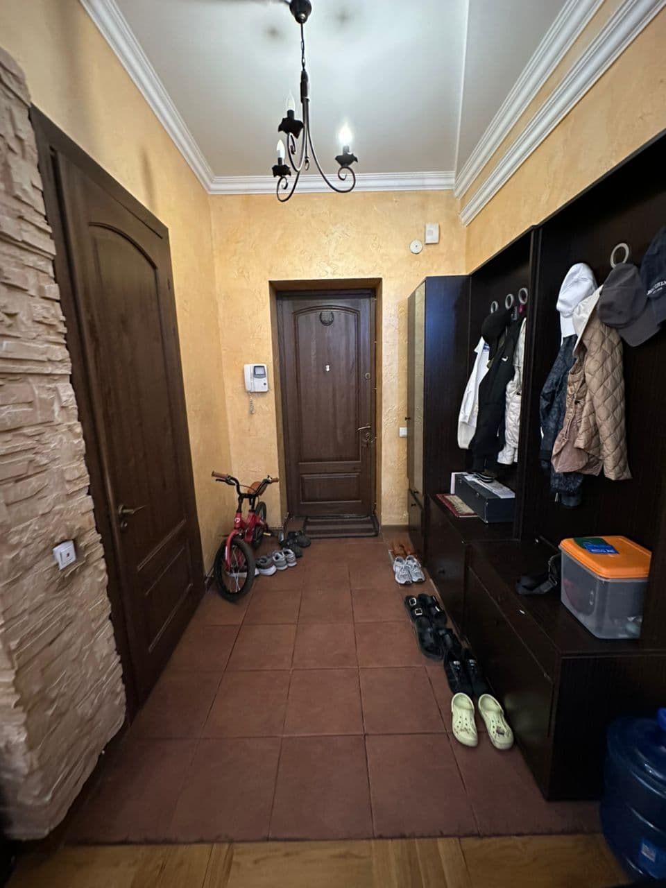 Элитка, 4 ком, 215 м2, этаж 5/9, Сост: Хорошее - фото 10