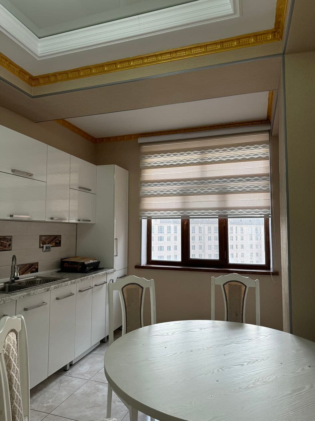 Элитка, 2 ком, 70 м2, этаж 8/12, ж/к Алымбек и Курманжан Датка, Сост: Евроремонт - фото 4