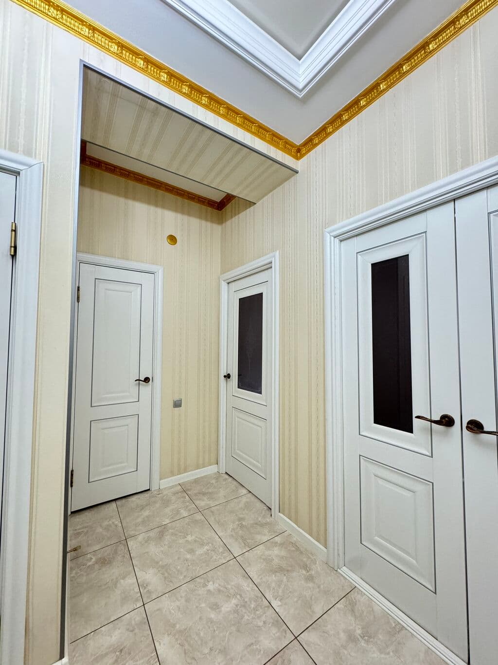 Элитка, 2 ком, 70 м2, этаж 8/12, ж/к Алымбек и Курманжан Датка, Сост: Евроремонт - фото 11