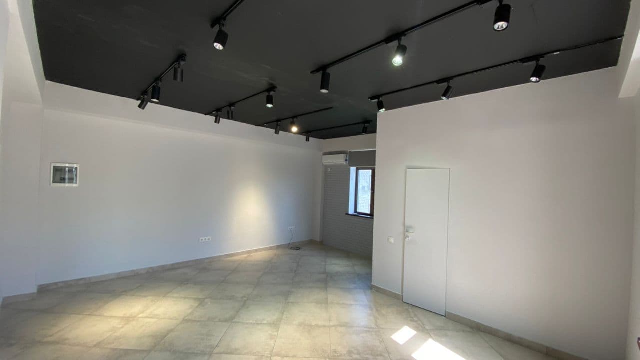 Офис, Коммерческая, 33.2 м2, этаж 3/4, Сост: Евроремонт - фото 6