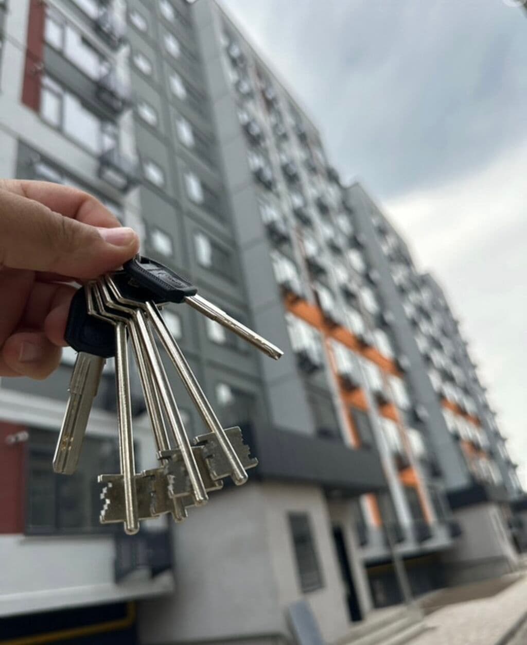 Элитка, 2 ком, 74 м2, этаж 8/9, ж/к JIbek City, Сост: Евроремонт - фото 1
