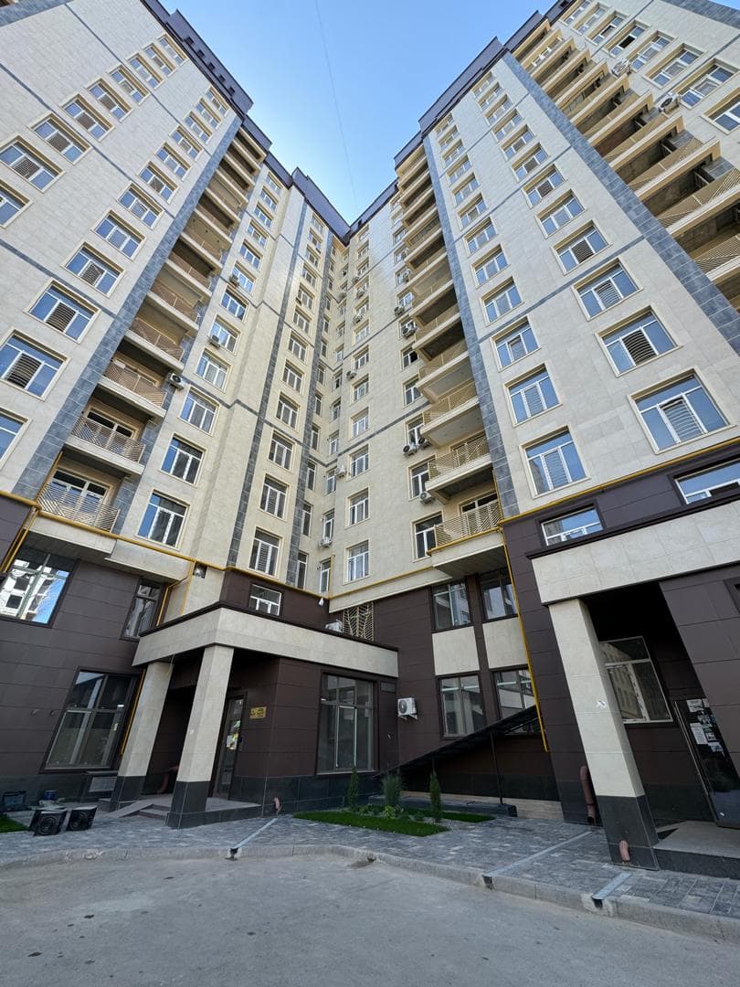 Элитка, 1 ком, 46 м2, этаж 4/14, ж/к Бот Сад, Сост: Евроремонт - фото 1