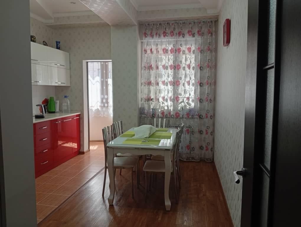 Элитка, 3 ком, 100 м2, этаж 2/10, Сост: Евроремонт - фото 10