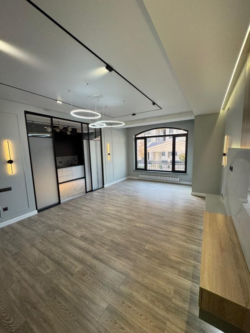 Элитка, 4 ком, 140 м2, этаж 1/4, ж/к Ницца Резиденс (Nitca Residence), Сост: Евроремонт - фото 1