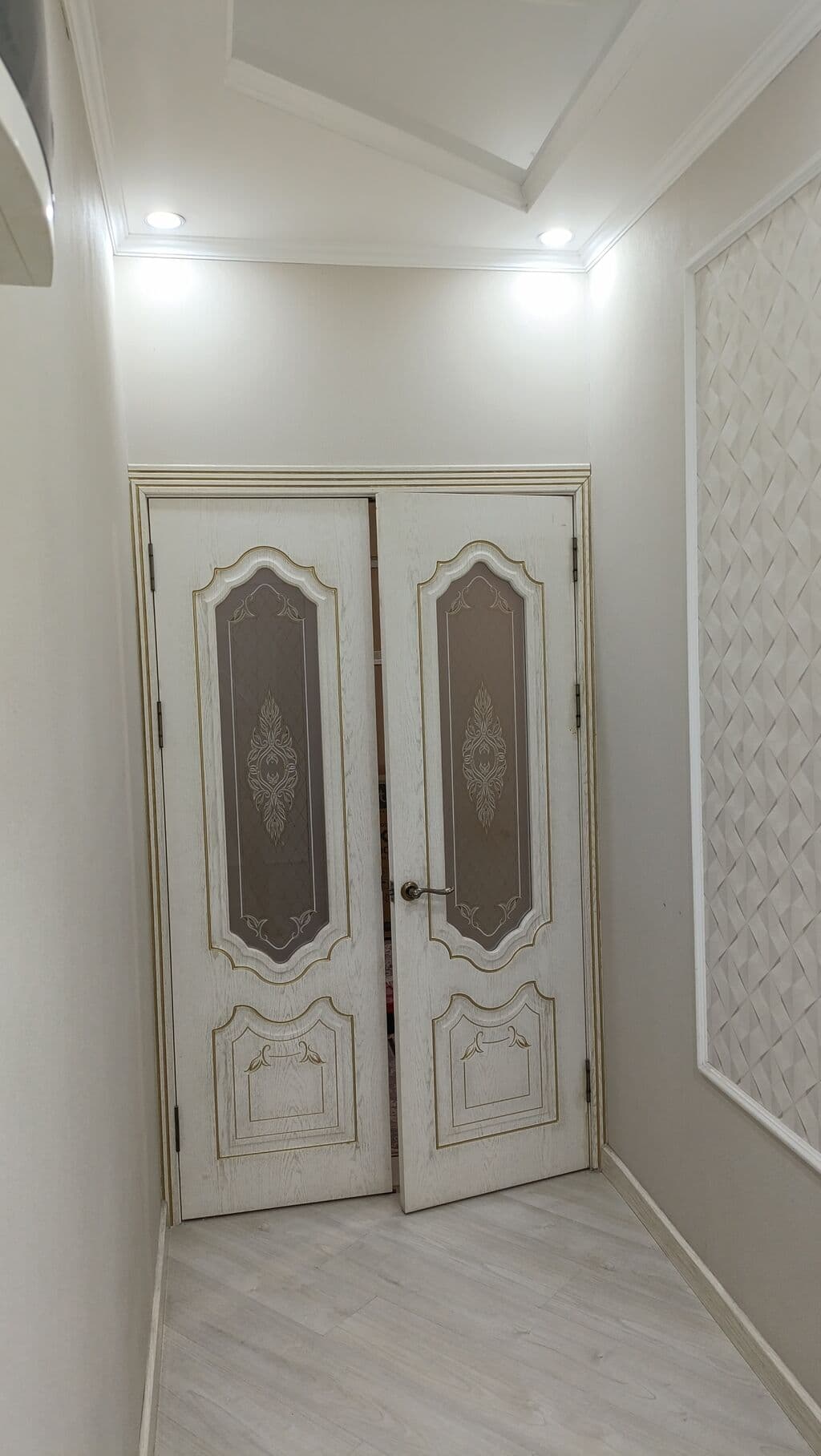 1 ком, 106 улучшенная, 48 м2, этаж 1/9, Сост: Хорошее - фото 1