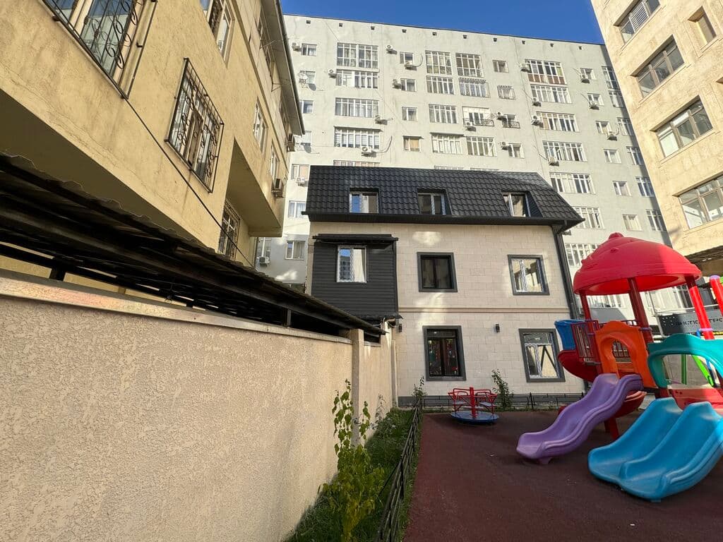 Офис, Коммерческая, 160 м2, этаж 1/3 - фото 1