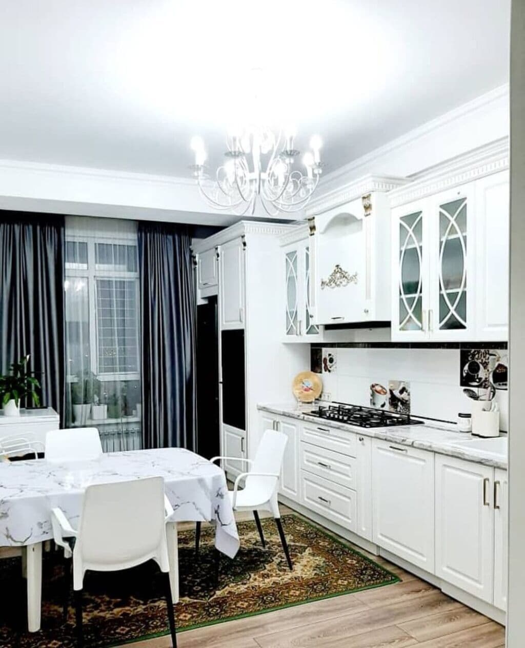 Продажа, Элитка, 3 ком, 97 м2, этаж 10/10, ж/к Тихий Уголок, Сост: Евроремонт - фото 1