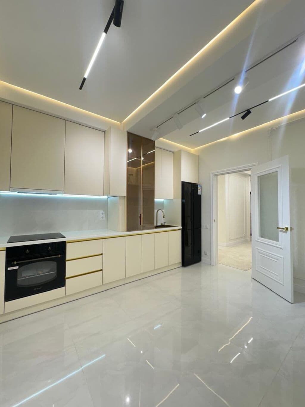 Элитка, 3 ком, 103 м2, этаж 7/15, ж/к Венеция (Venezia), Сост: Евроремонт - фото 8