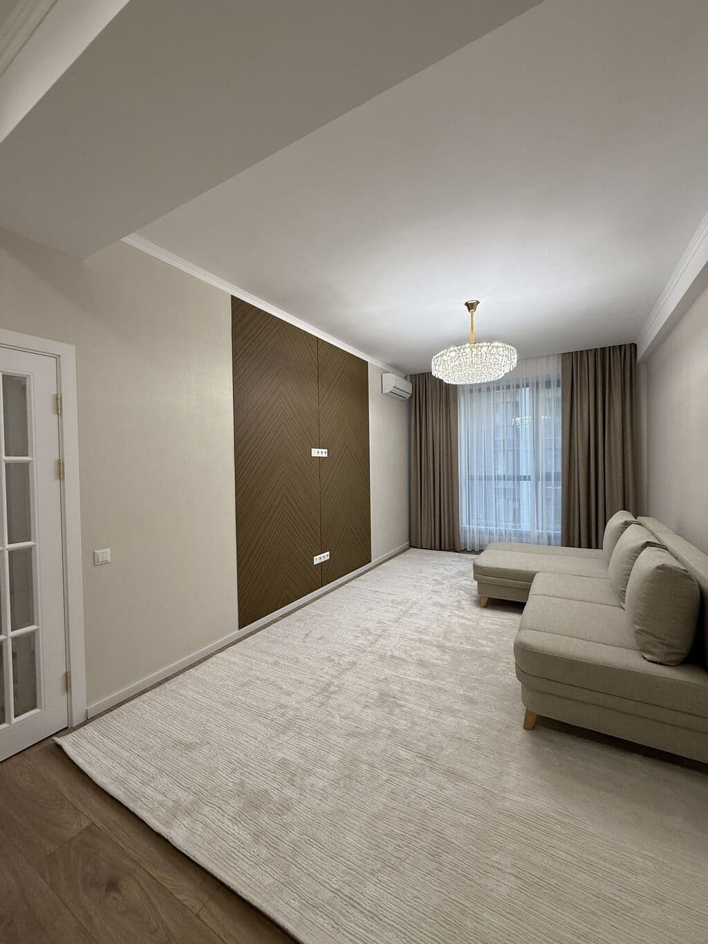 Продажа, Элитка, 2 ком, 85 м2, этаж 7/12, ж/к Кап Строй Сити (Capstroy City), Сост: Евроремонт - фото 2