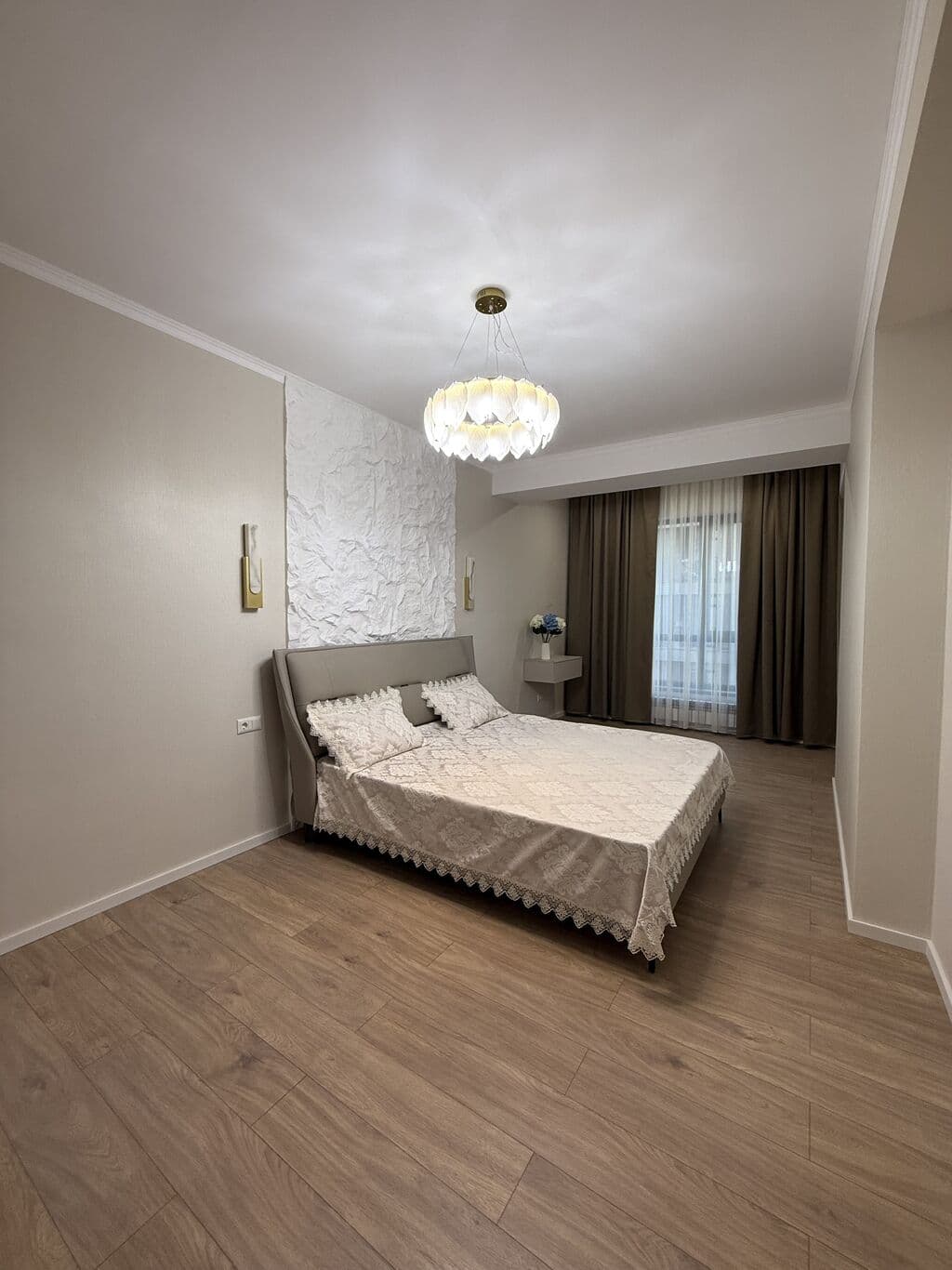Продажа, Элитка, 2 ком, 85 м2, этаж 7/12, ж/к Кап Строй Сити (Capstroy City), Сост: Евроремонт - фото 4