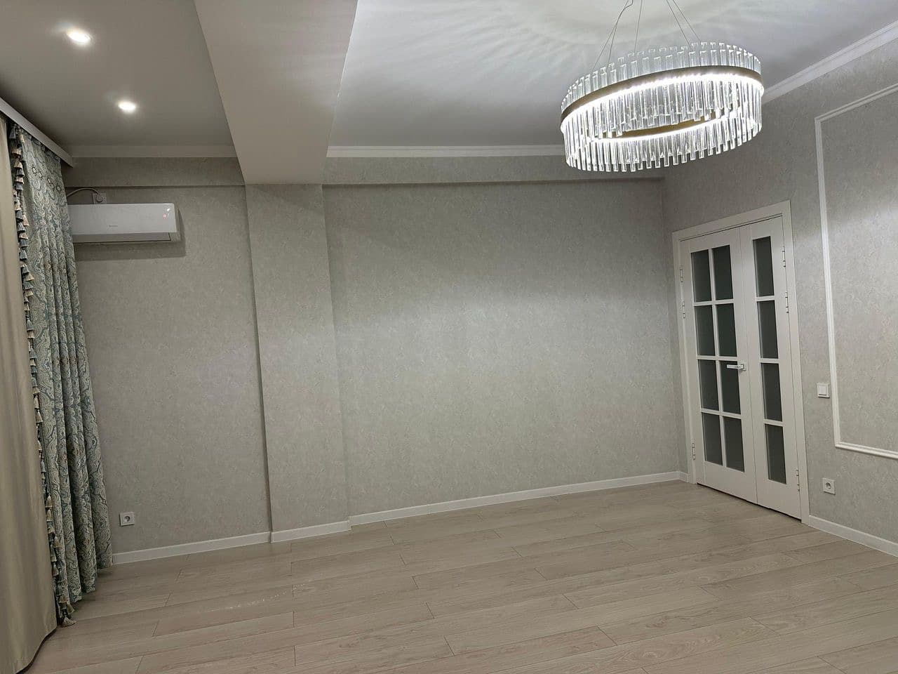 Элитка, 2 ком, 80 м2, этаж 8/10, ж/к Мега Сити, Сост: Евроремонт - фото 12