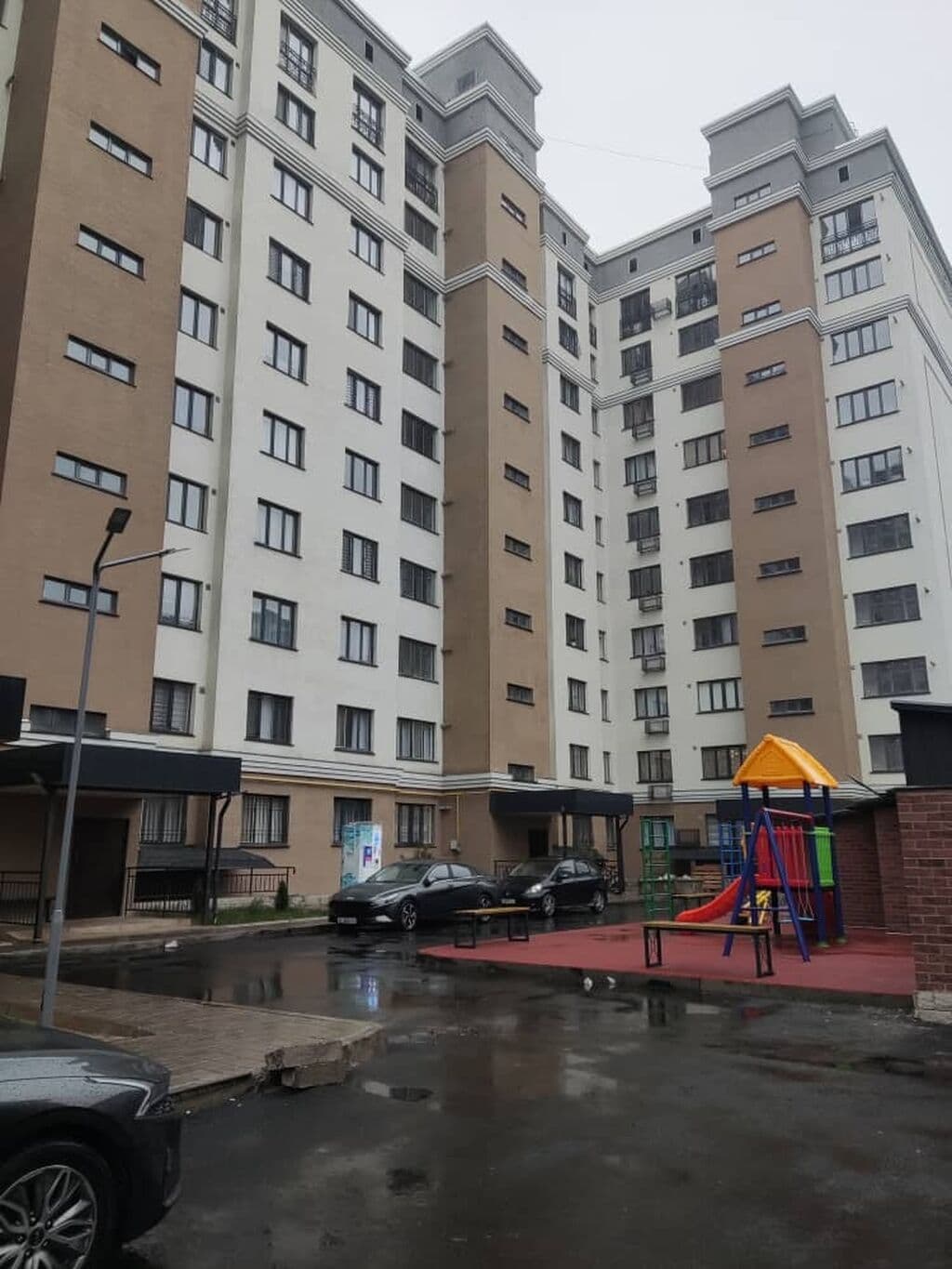 Элитка, 2 ком, 66 м2, этаж 8/10, ж/к БИШКЕК КУРУЛУШ (Bishkek Kurulush), Сост: Хорошее - фото 2