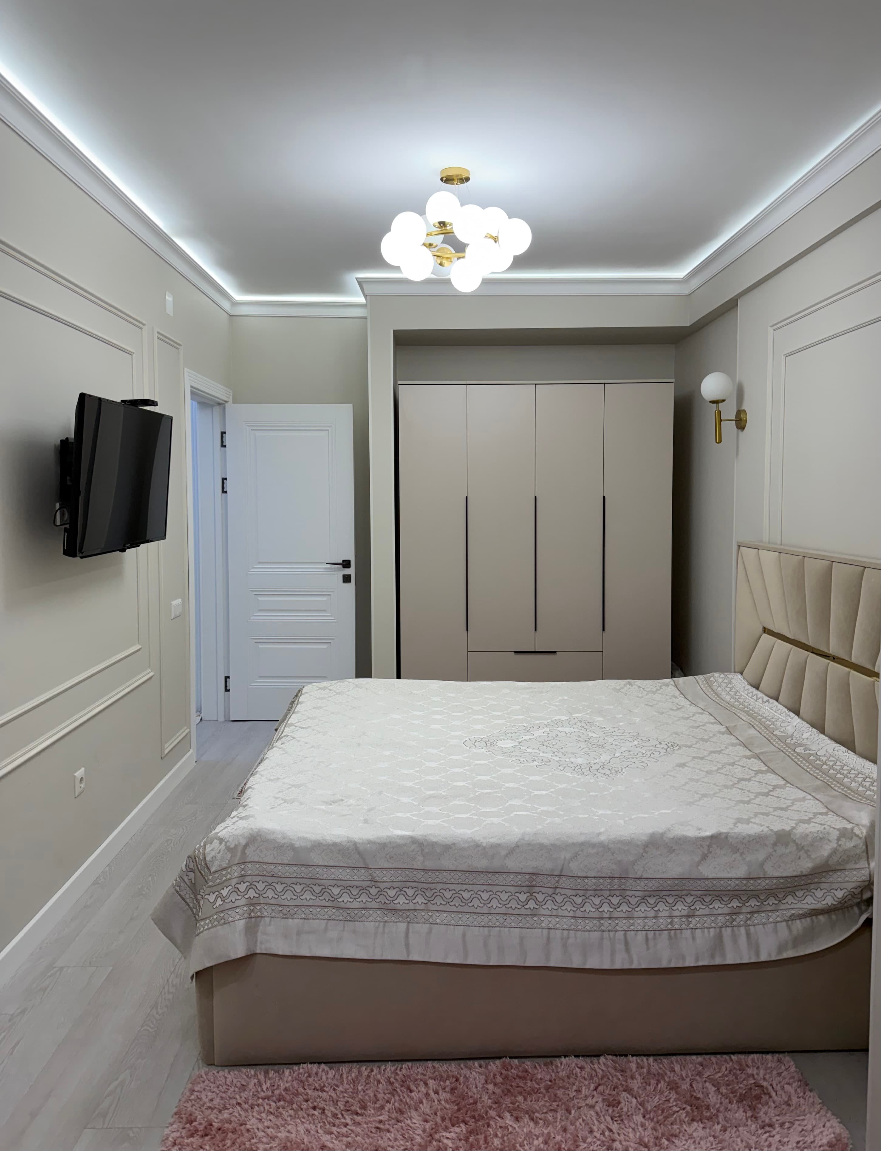 Продажа, Элитка, 3 ком, 102 м2, этаж 9/12, ж/к Кремлёвский, Сост: Евроремонт - фото 1