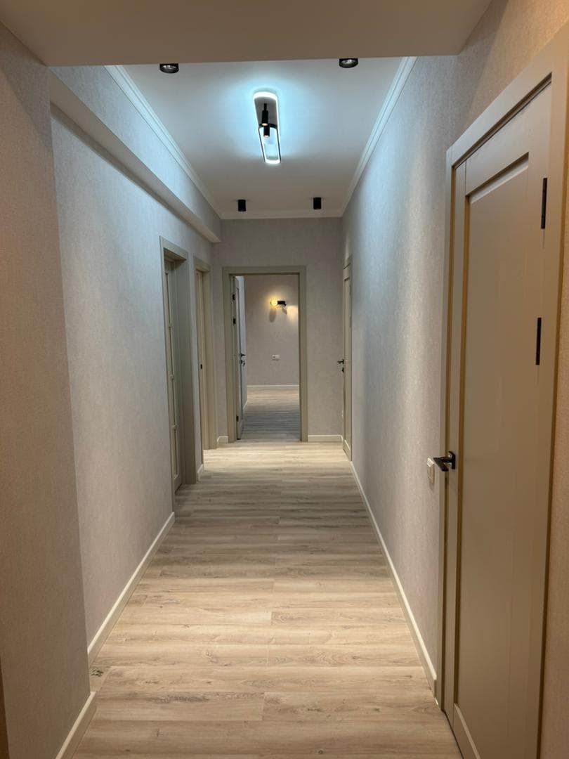 Продажа, Элитка, 2 ком, 66 м2, этаж 12/14, ж/к Ала-Тоо (Ala-Too), Сост: Евроремонт - фото 2