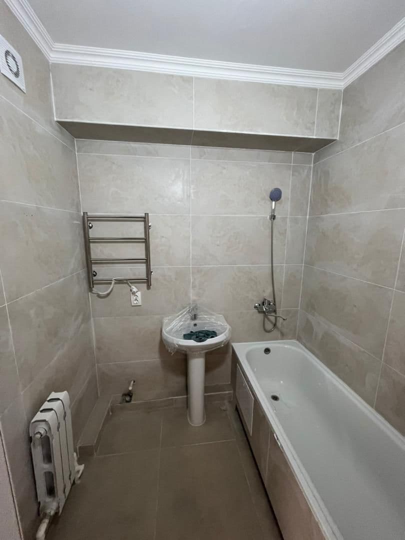 Элитка, 3 ком, 80 м2, этаж 3/12, ж/к БИШКЕК КУРУЛУШ (Bishkek Kurulush), Сост: Хорошее - фото 5