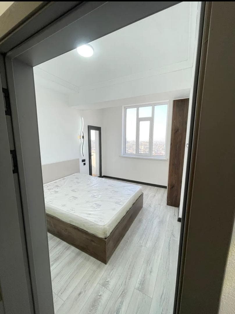 Элитка, 2 ком, 70 м2, этаж 10/12, ж/к Эко Строй Сервис, Сост: Евроремонт - фото 1