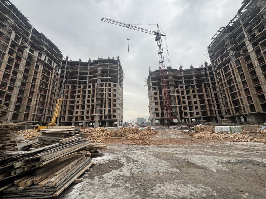 Элитка, 1 ком, 40.86 м2, этаж 10/16, ж/к Ала-Арча (Ala Archa), Сост: Строящийся ПСО - фото 1